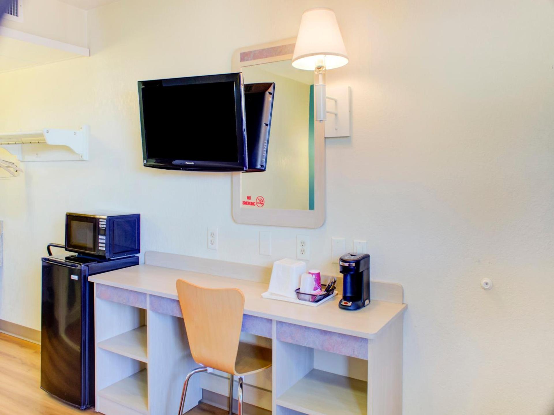 Travelodge by Wyndham Miles City photo 32