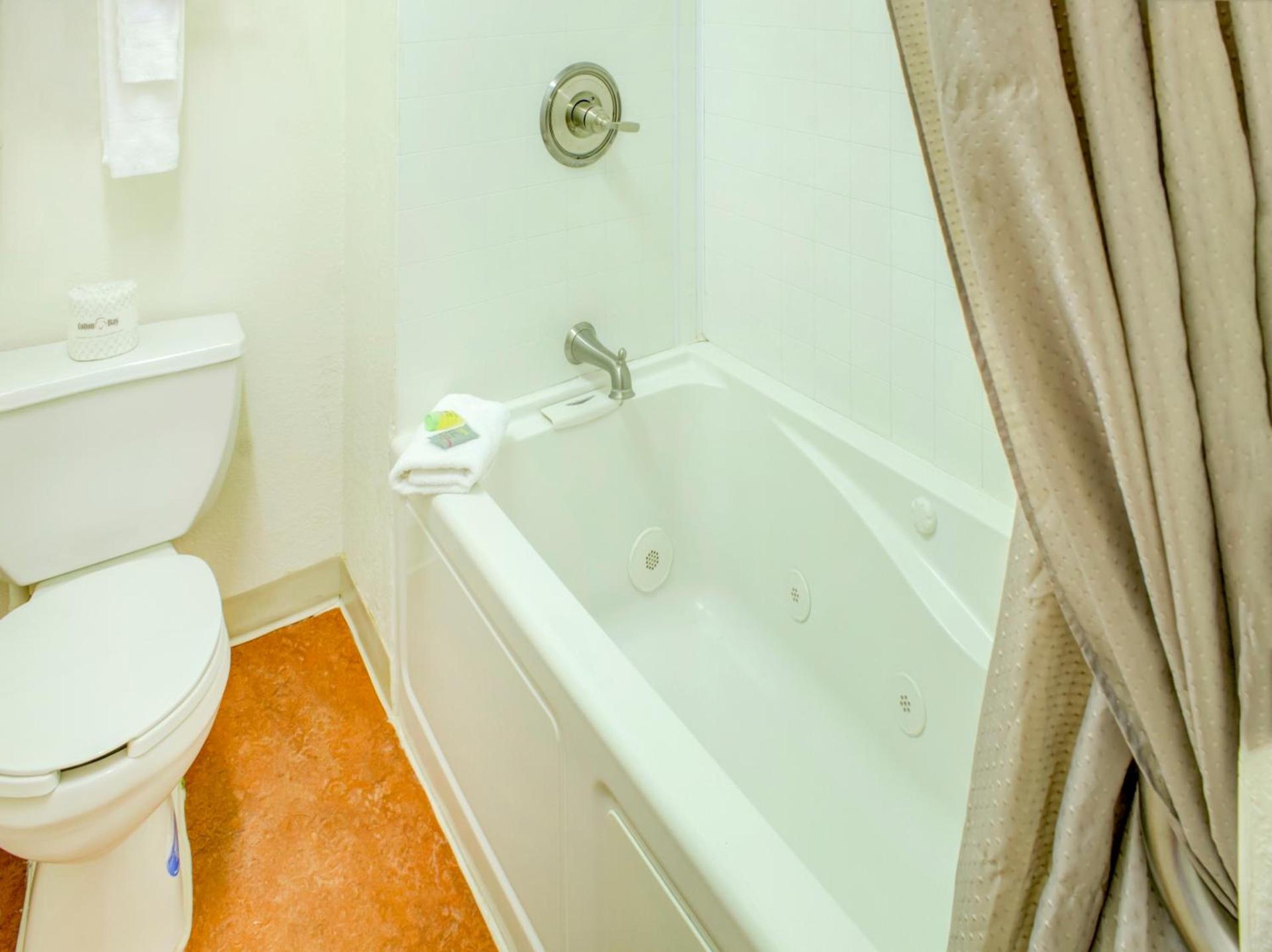 Travelodge by Wyndham Miles City photo 53