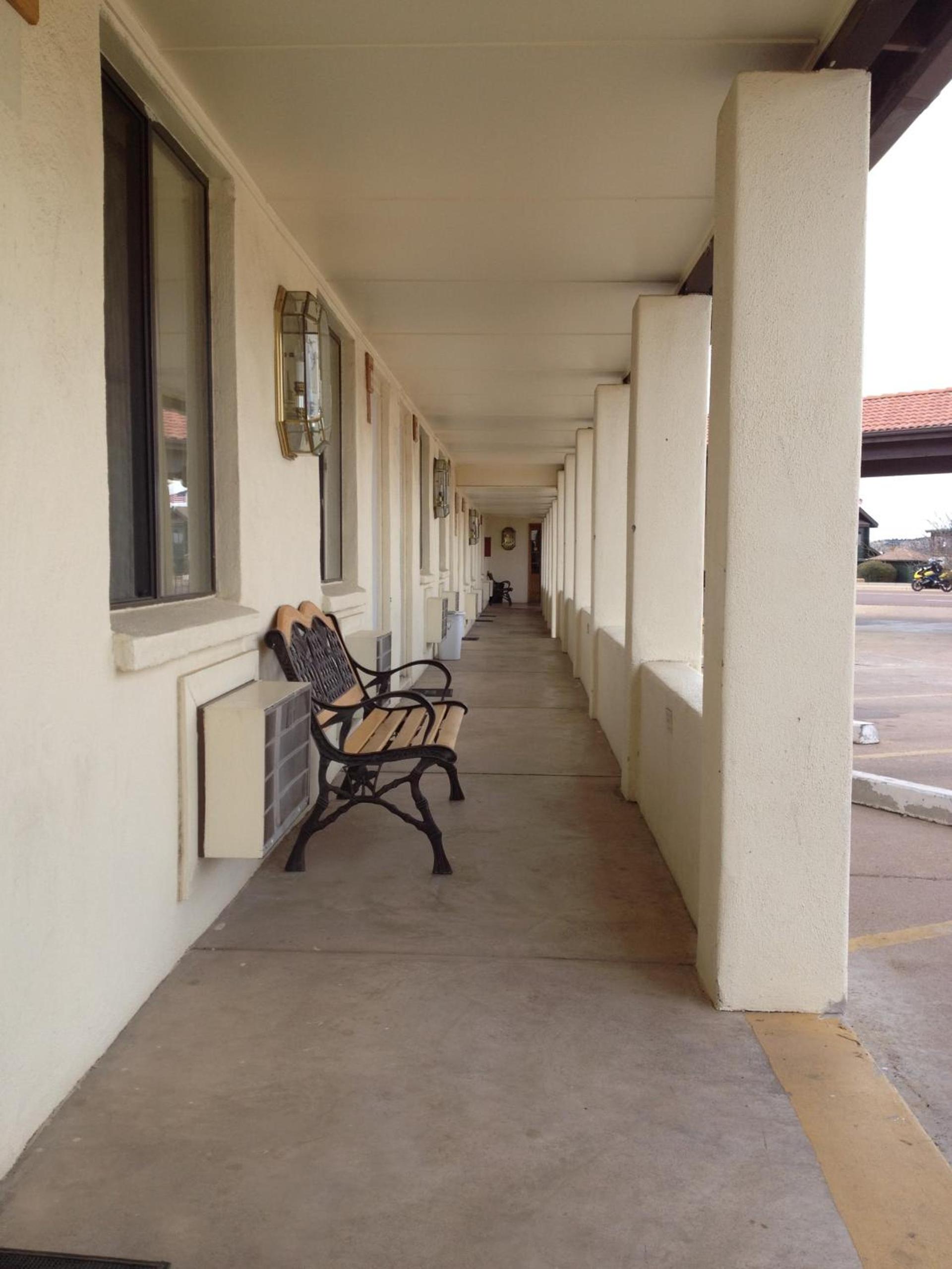 Days Inn by Wyndham Payson photo 41