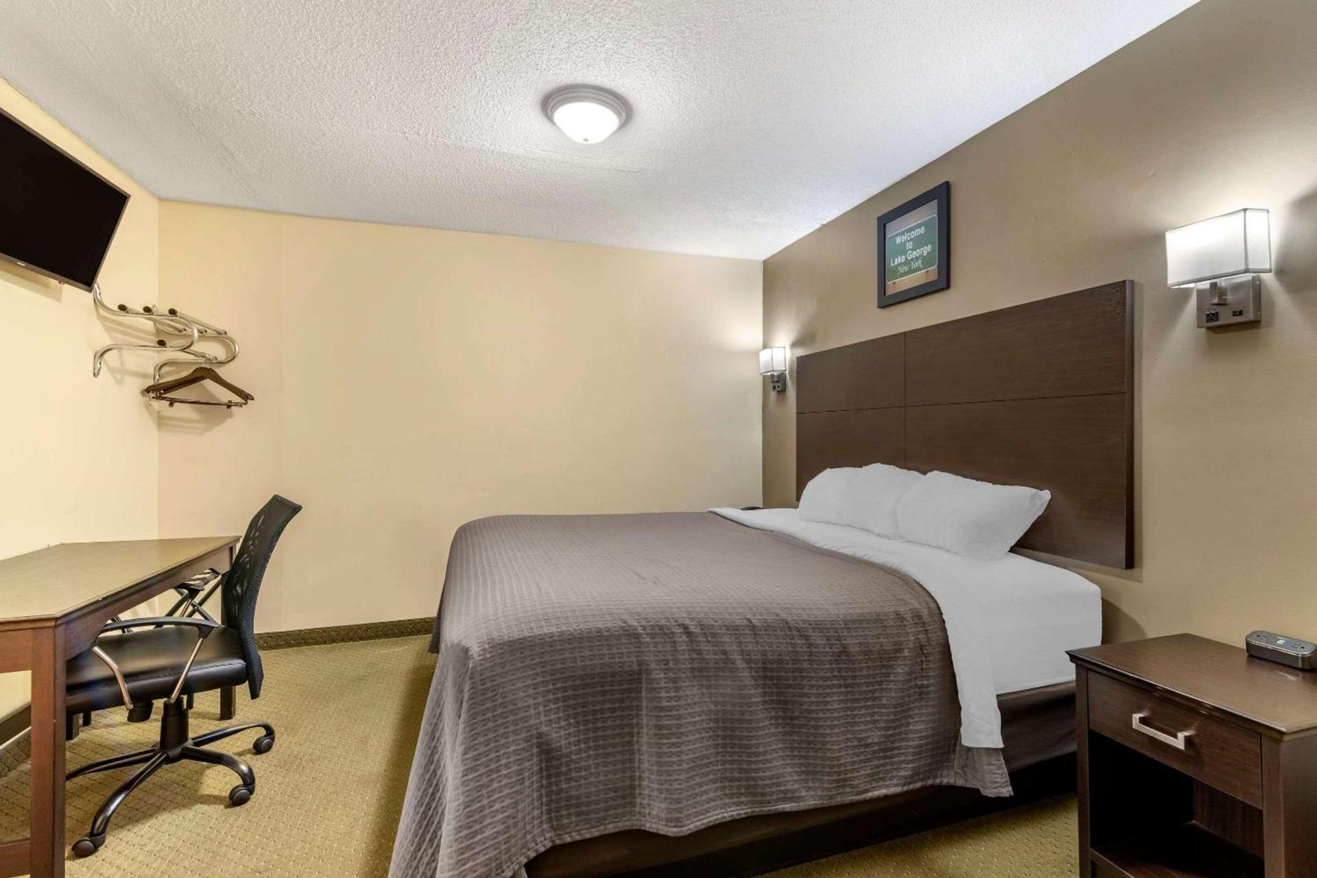 Rodeway Inn Lake George Outlets photo 5