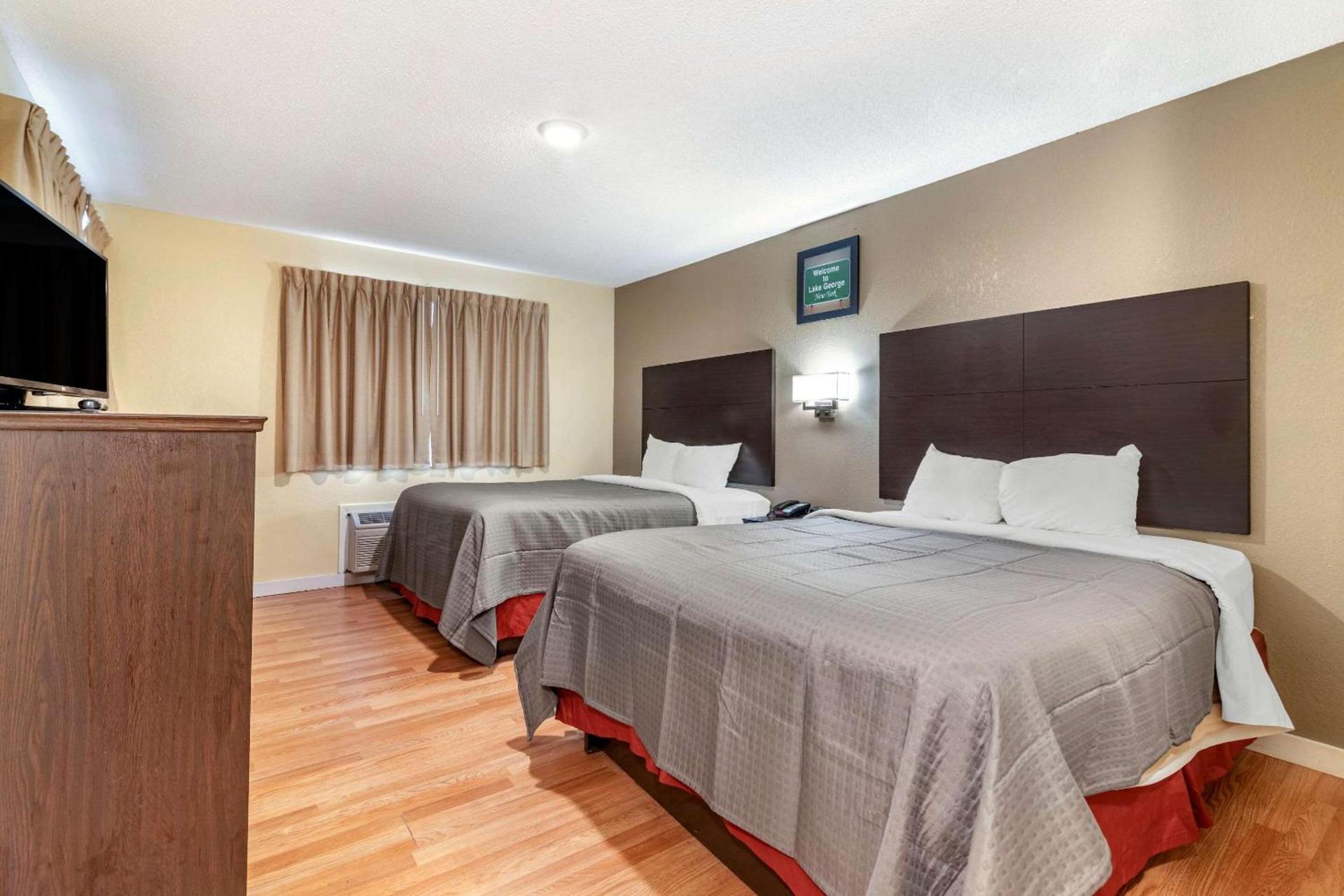 Rodeway Inn Lake George Outlets photo 8