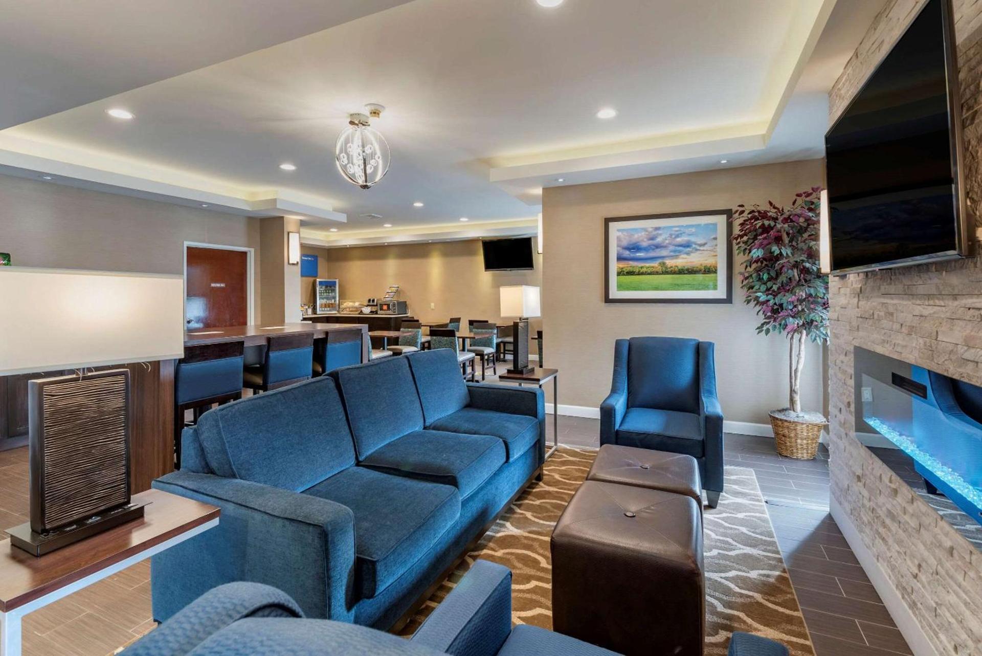 Comfort Inn Madison near Clifty Falls photo 8