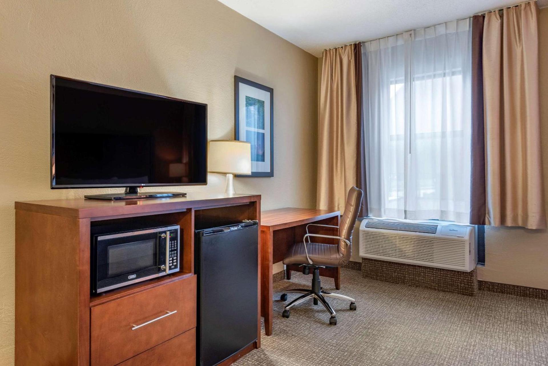 Comfort Inn Madison near Clifty Falls photo 15