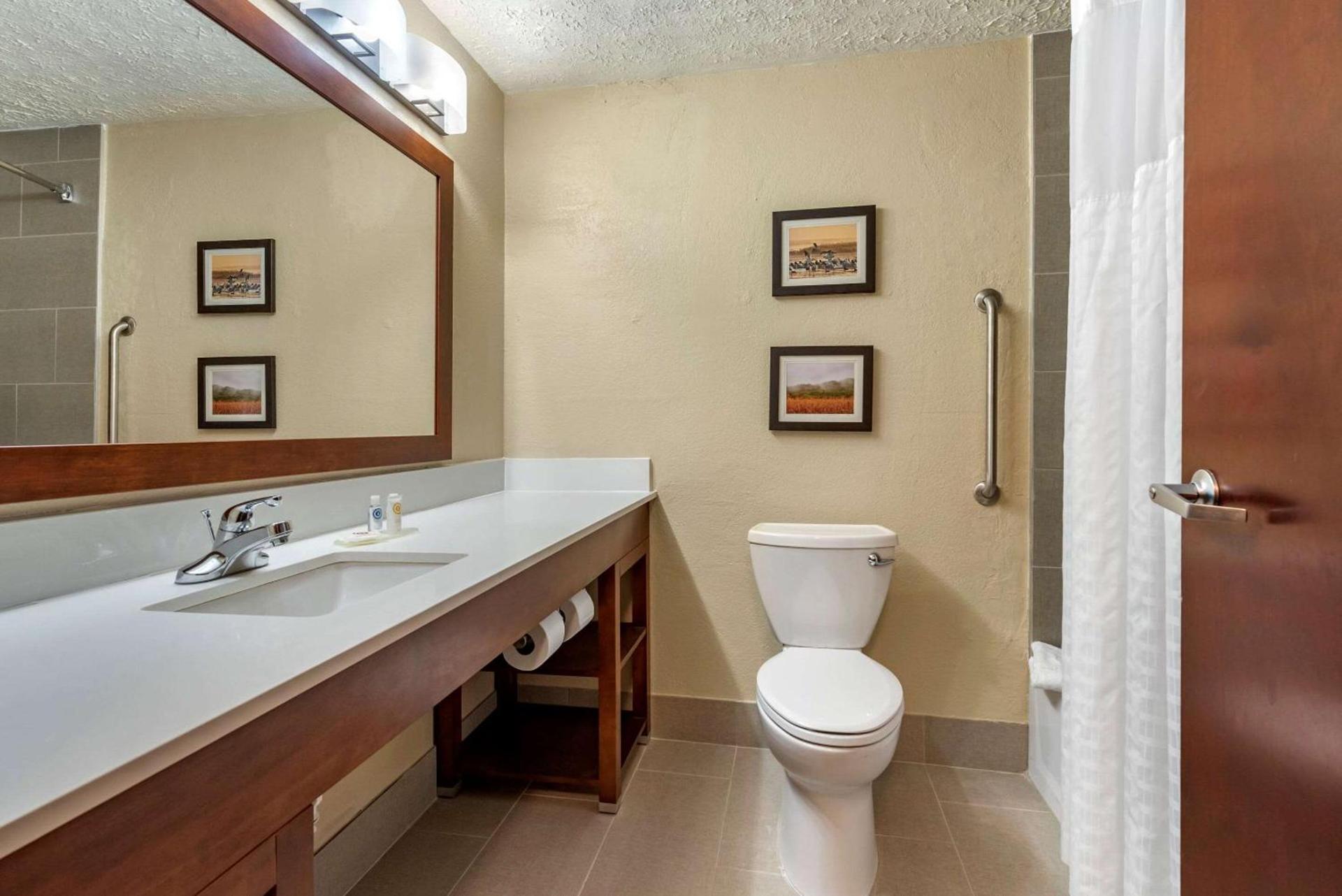 Comfort Inn Madison near Clifty Falls photo 33