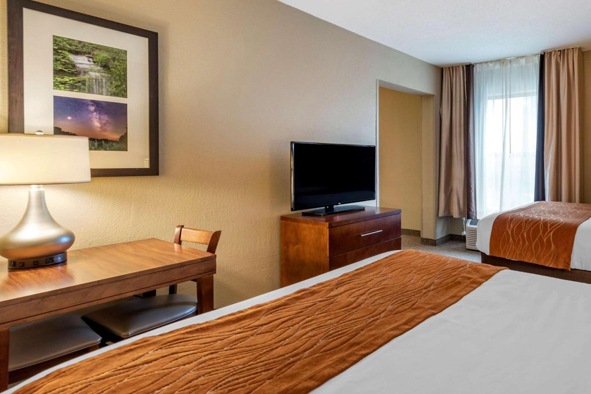 Comfort Inn Madison near Clifty Falls photo 36