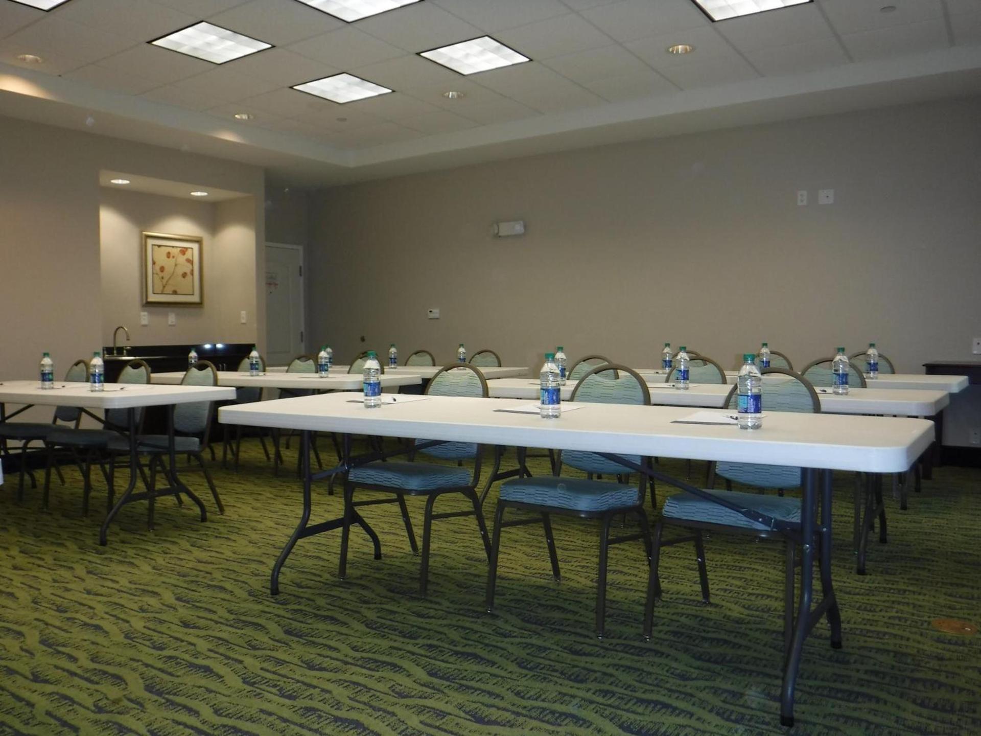 Holiday Inn Express West Jefferson by IHG photo 34