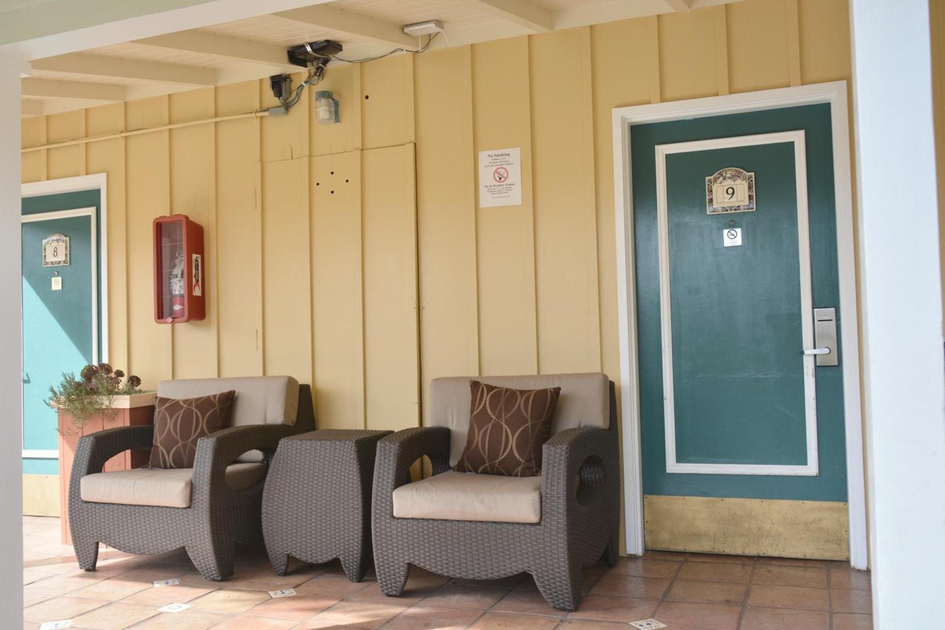 Oasis Inn and Suites photo 21
