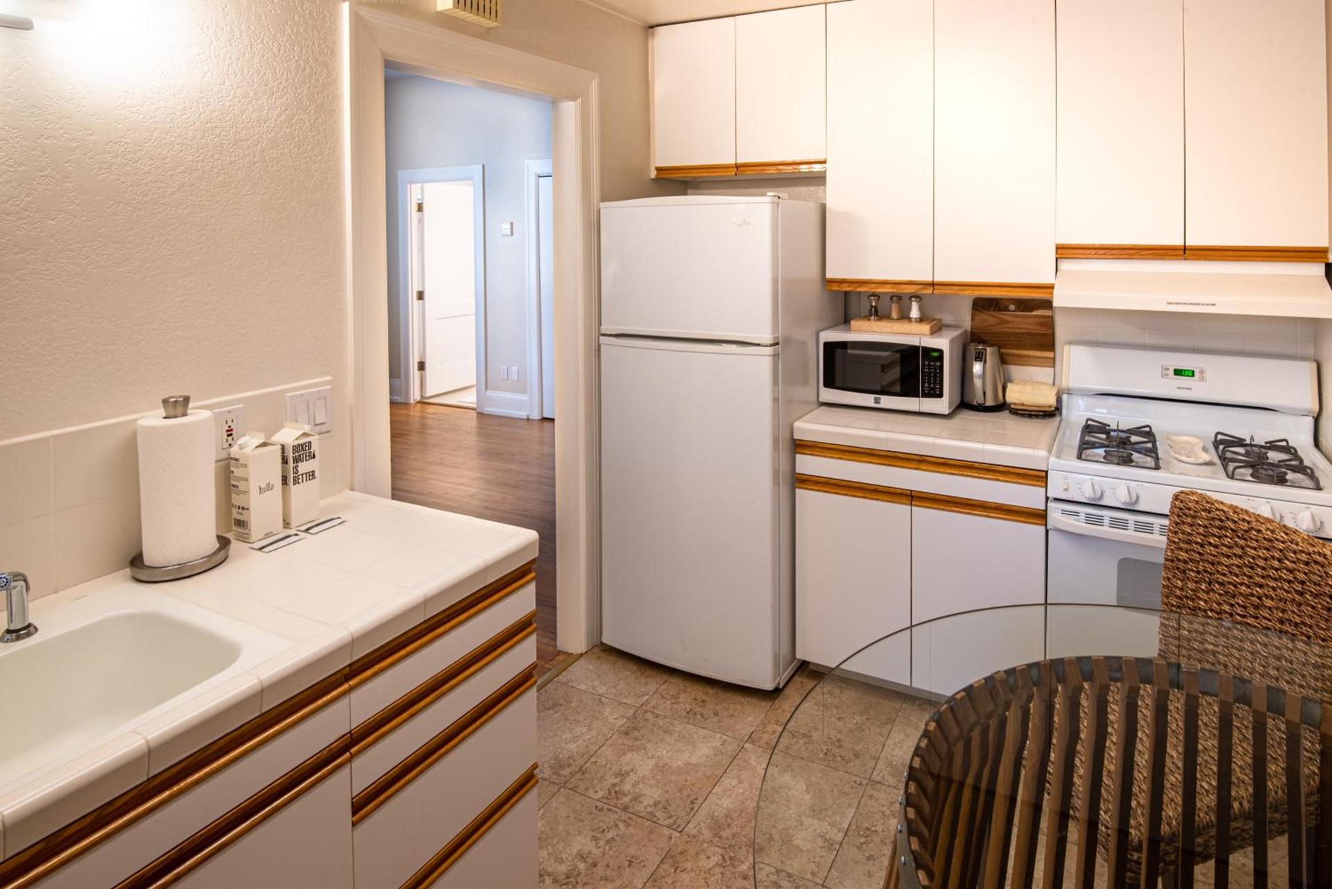Harbor House Inn photo 2