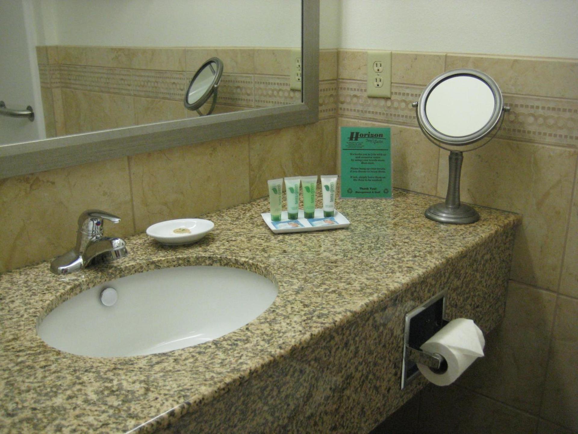 Horizon Inn & Suites photo 19