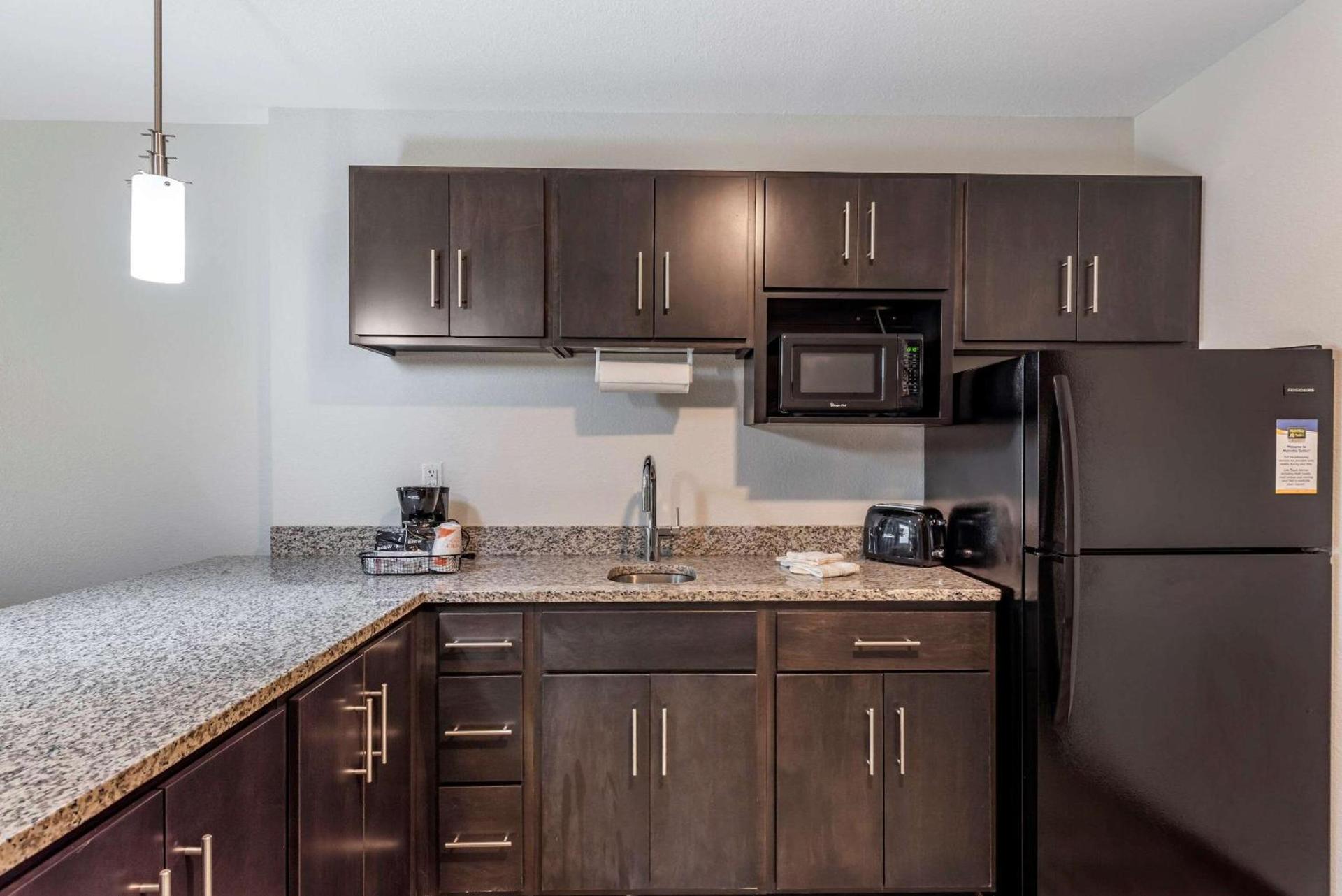 MainStay Suites Newberry - Crane photo 8