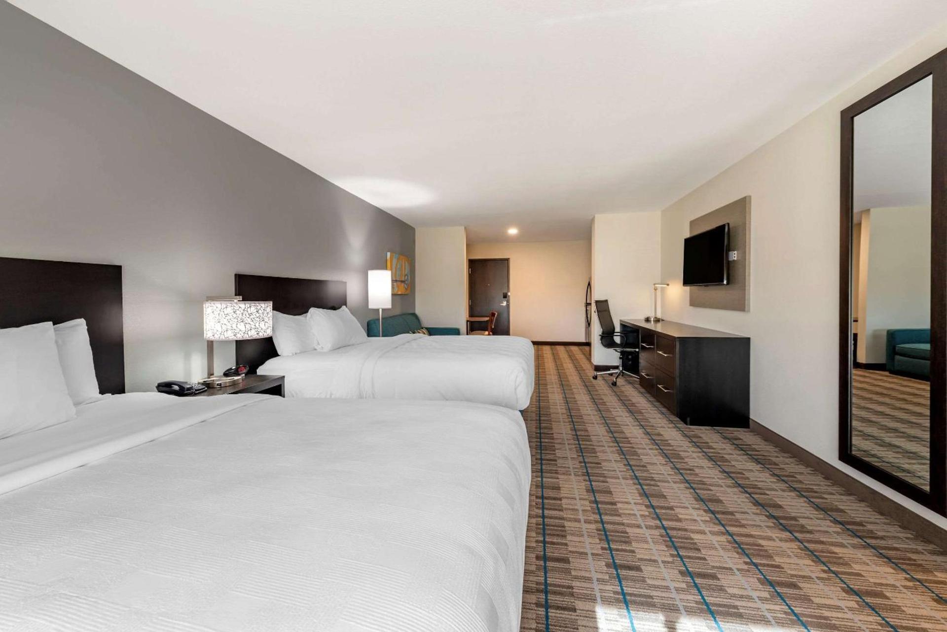 MainStay Suites Newberry - Crane photo 15
