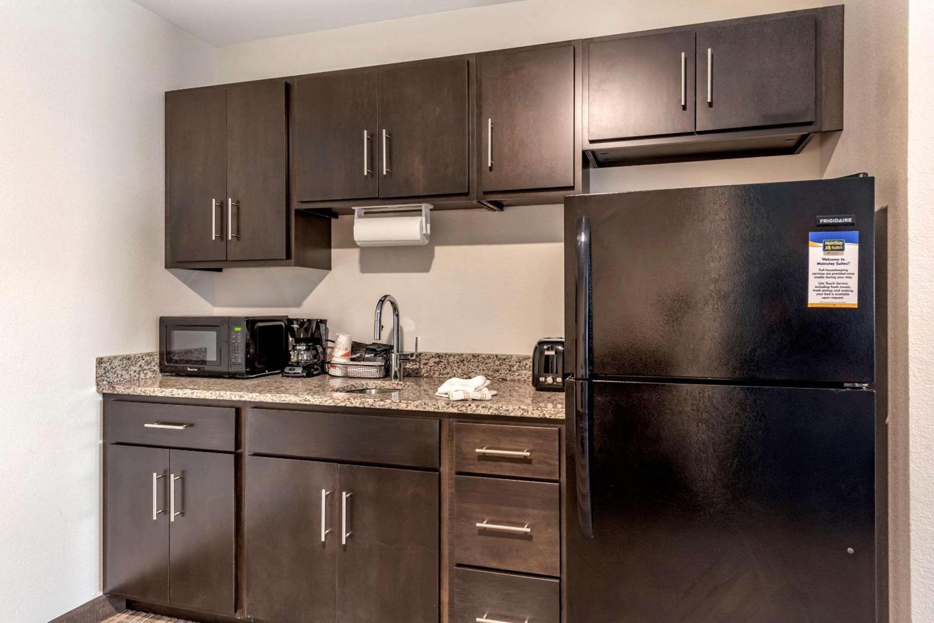 MainStay Suites Newberry - Crane photo 18