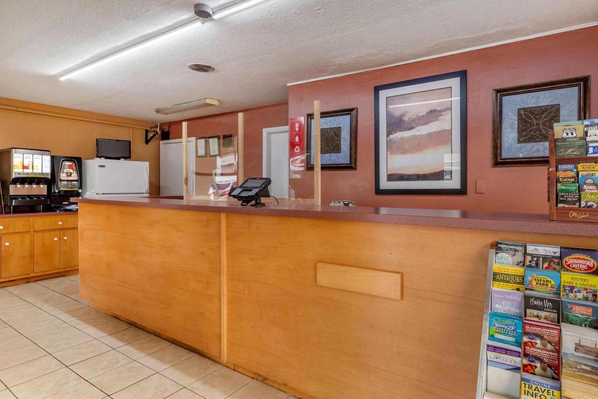 Econo Lodge Charlottesville North - University Area photo 3