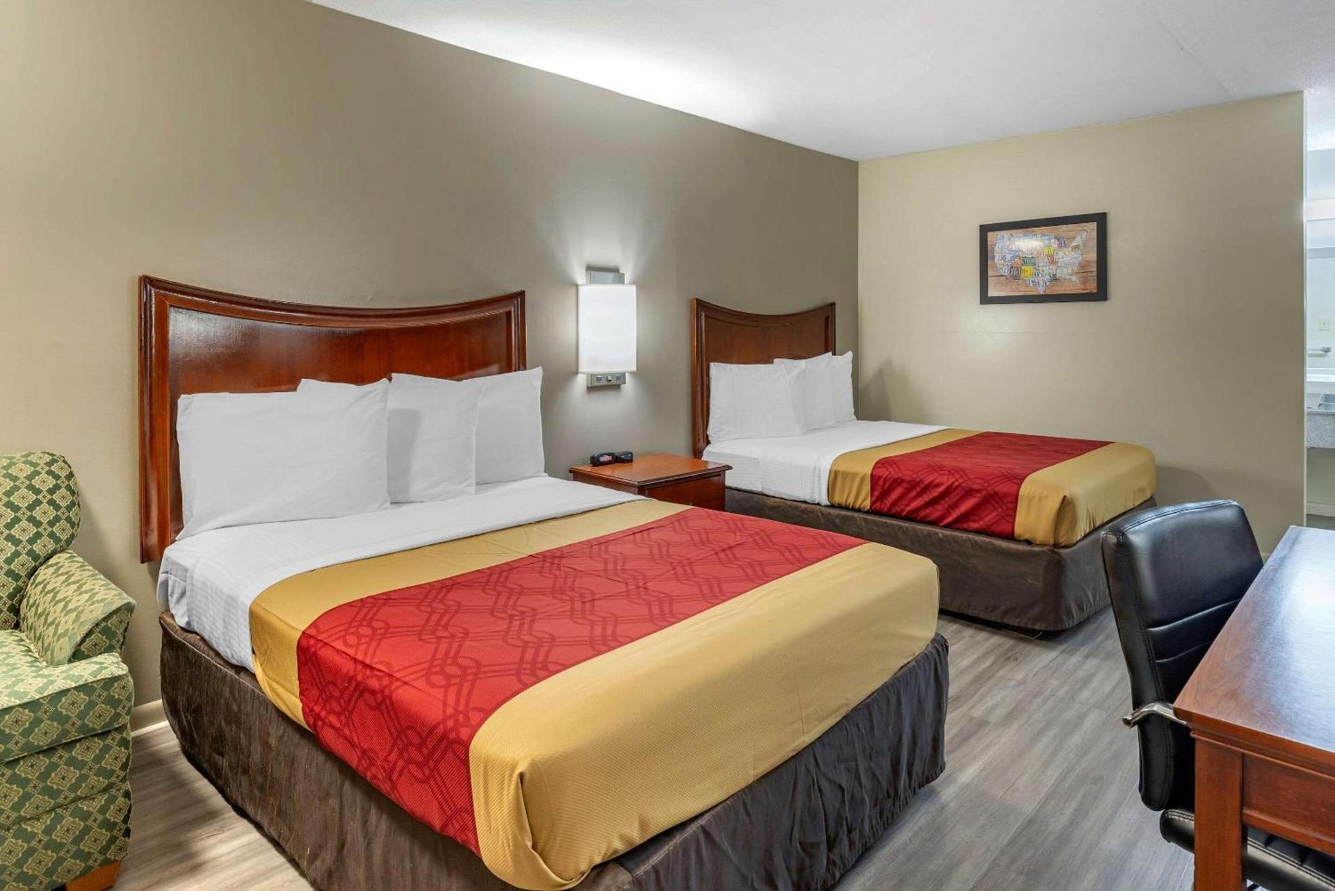 Econo Lodge Charlottesville North - University Area photo 11