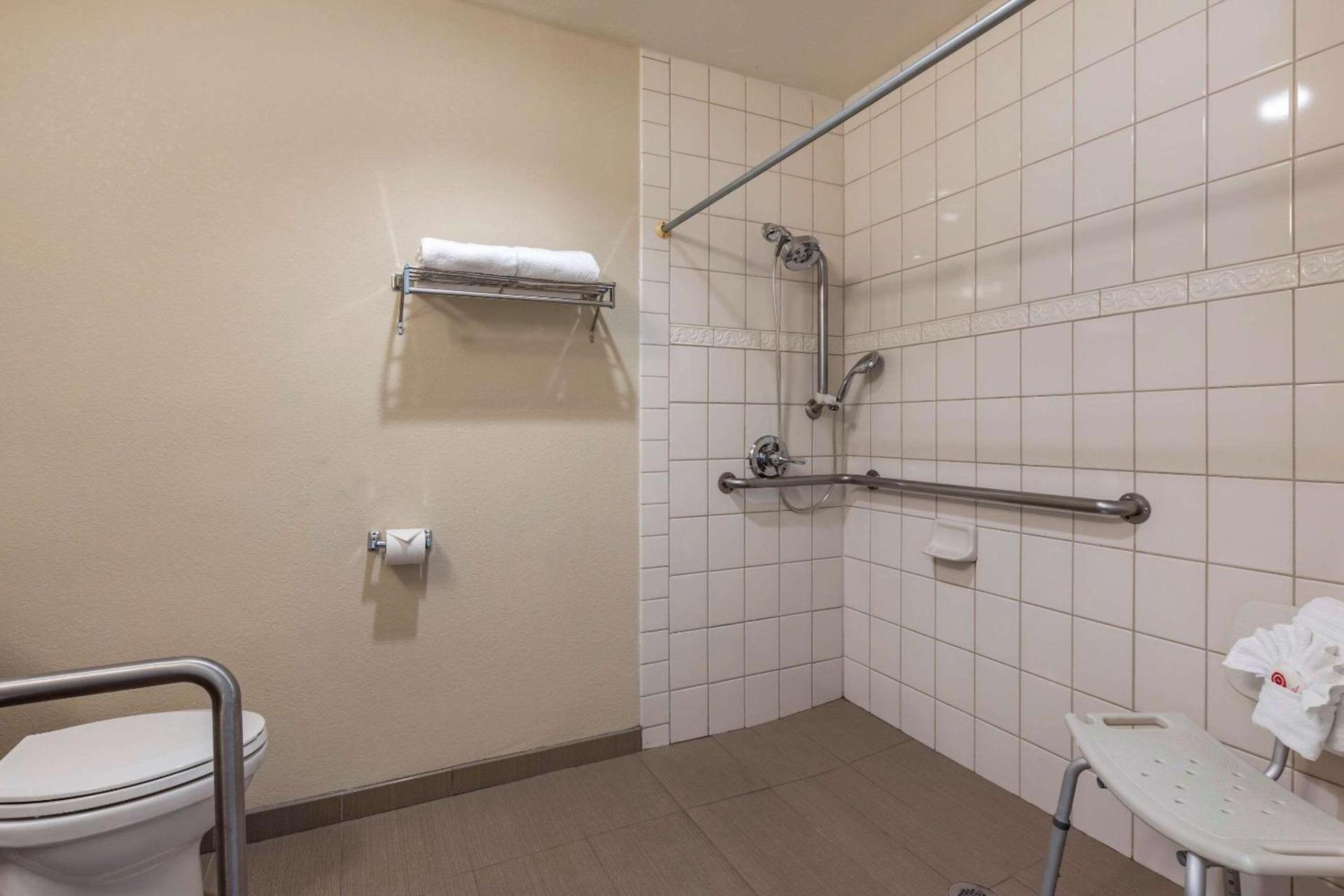 Comfort Inn Bishop photo 7