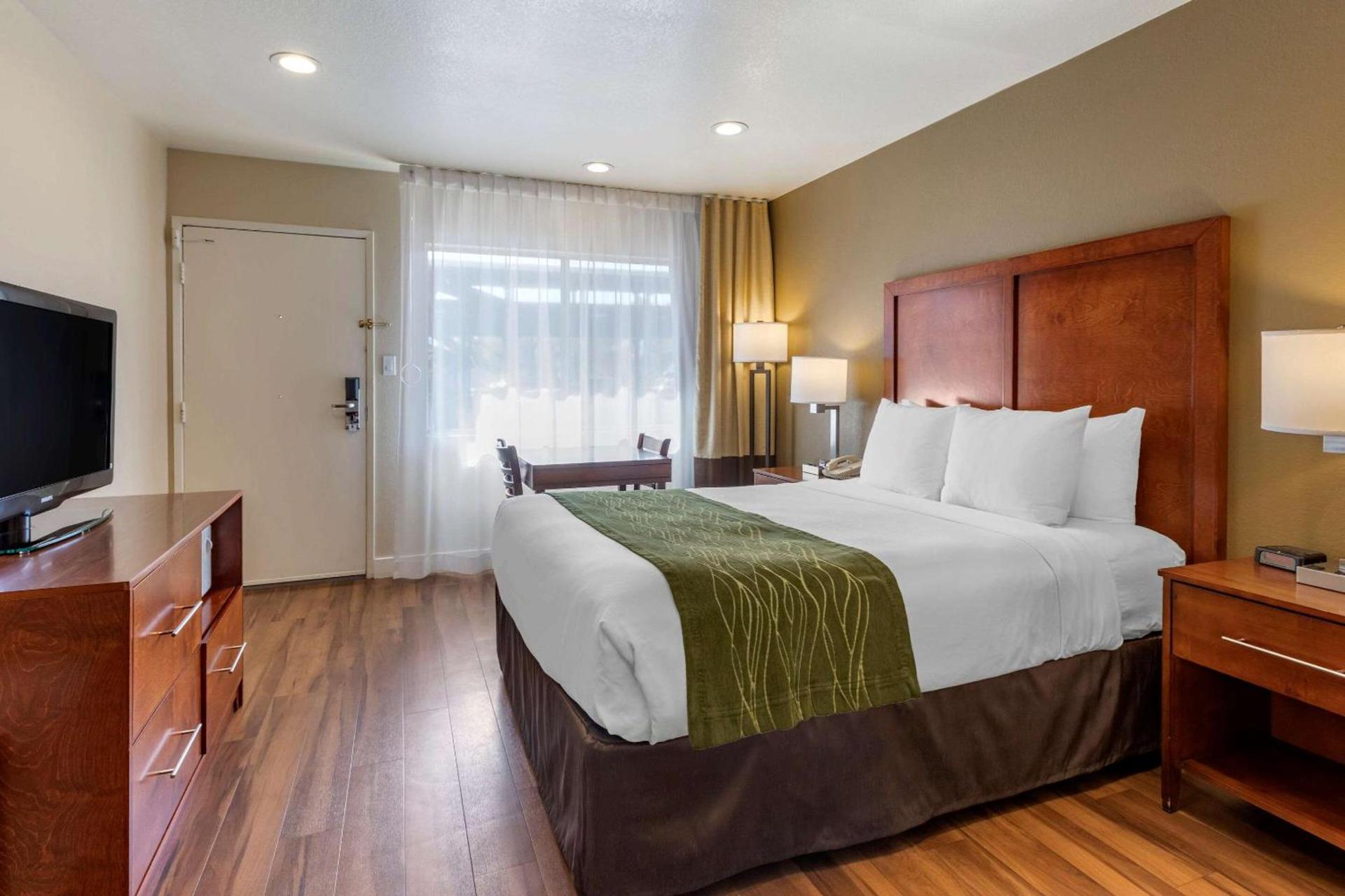 Comfort Inn Bishop photo 6