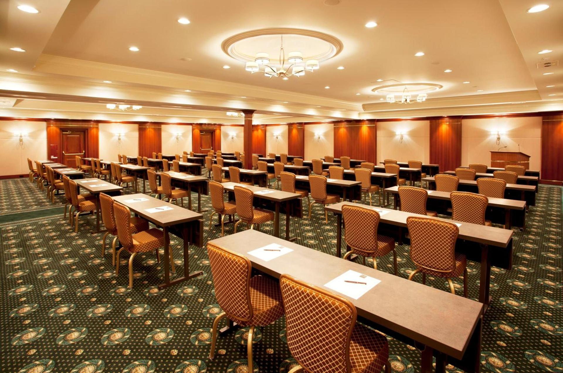 Ann Arbor Regent Hotel and Suites photo 10