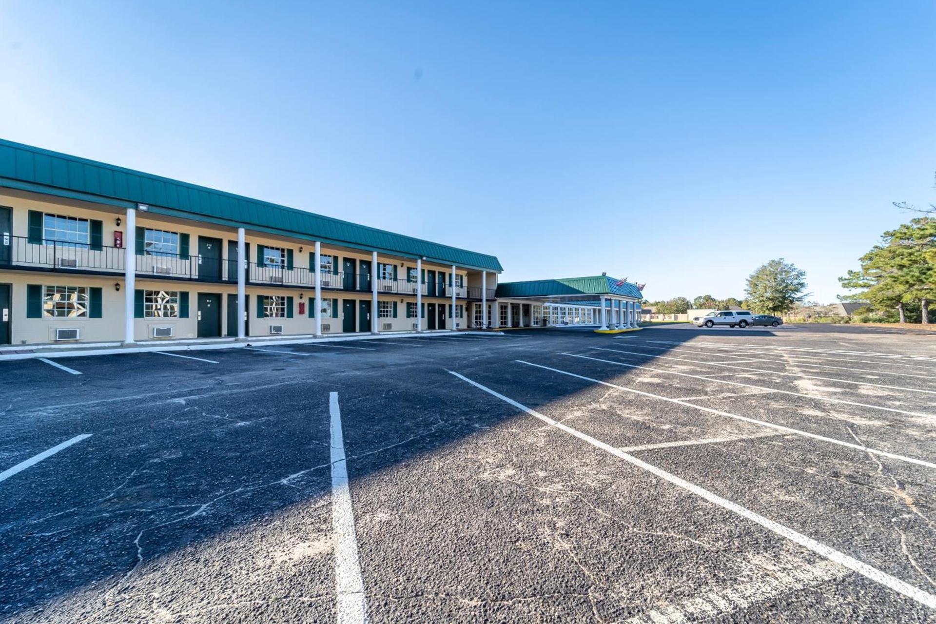 Dothan National Golf Club and Hotel — hotel in Dothan
