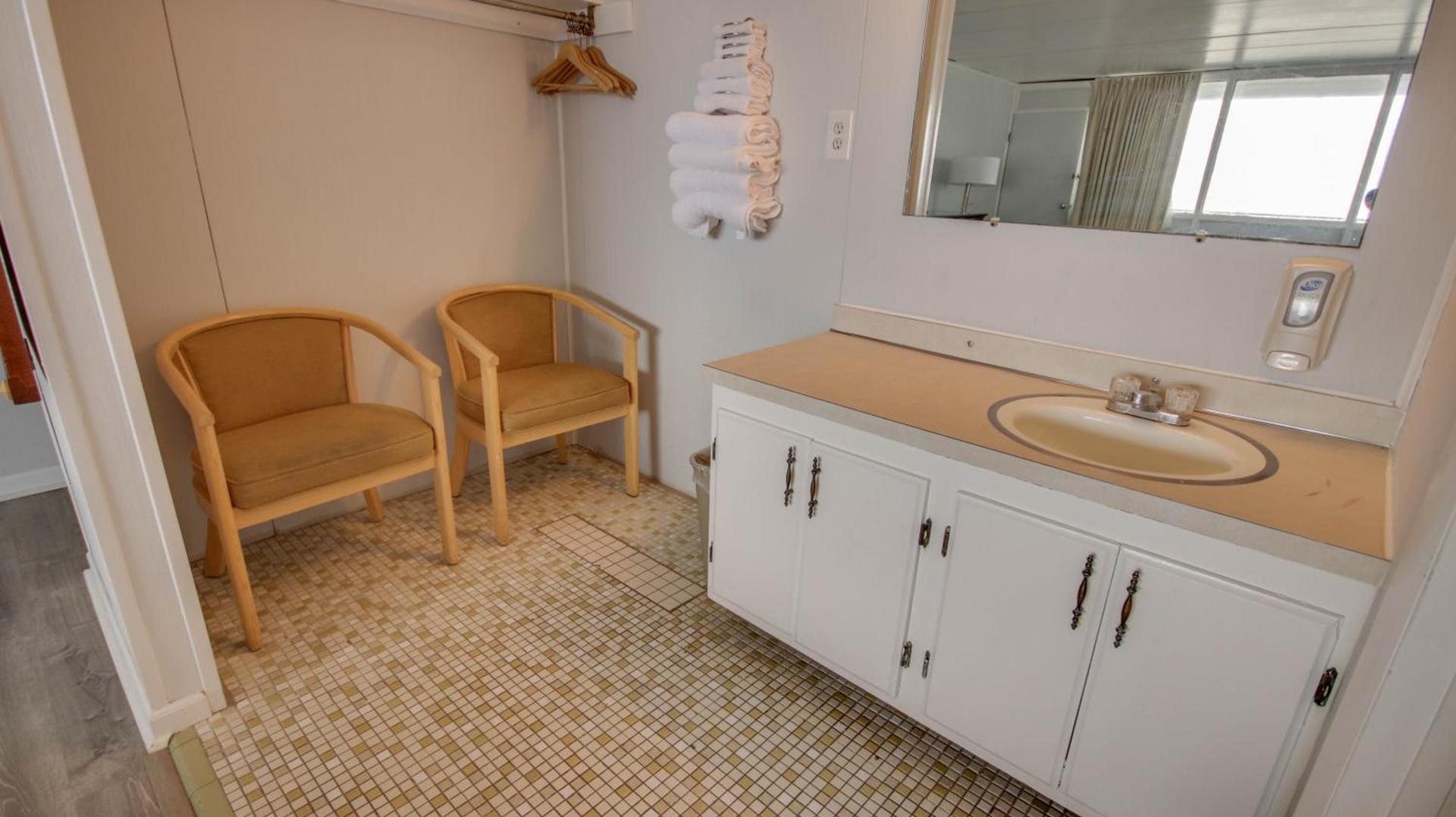 Rideau Oceanfront Motel photo 11