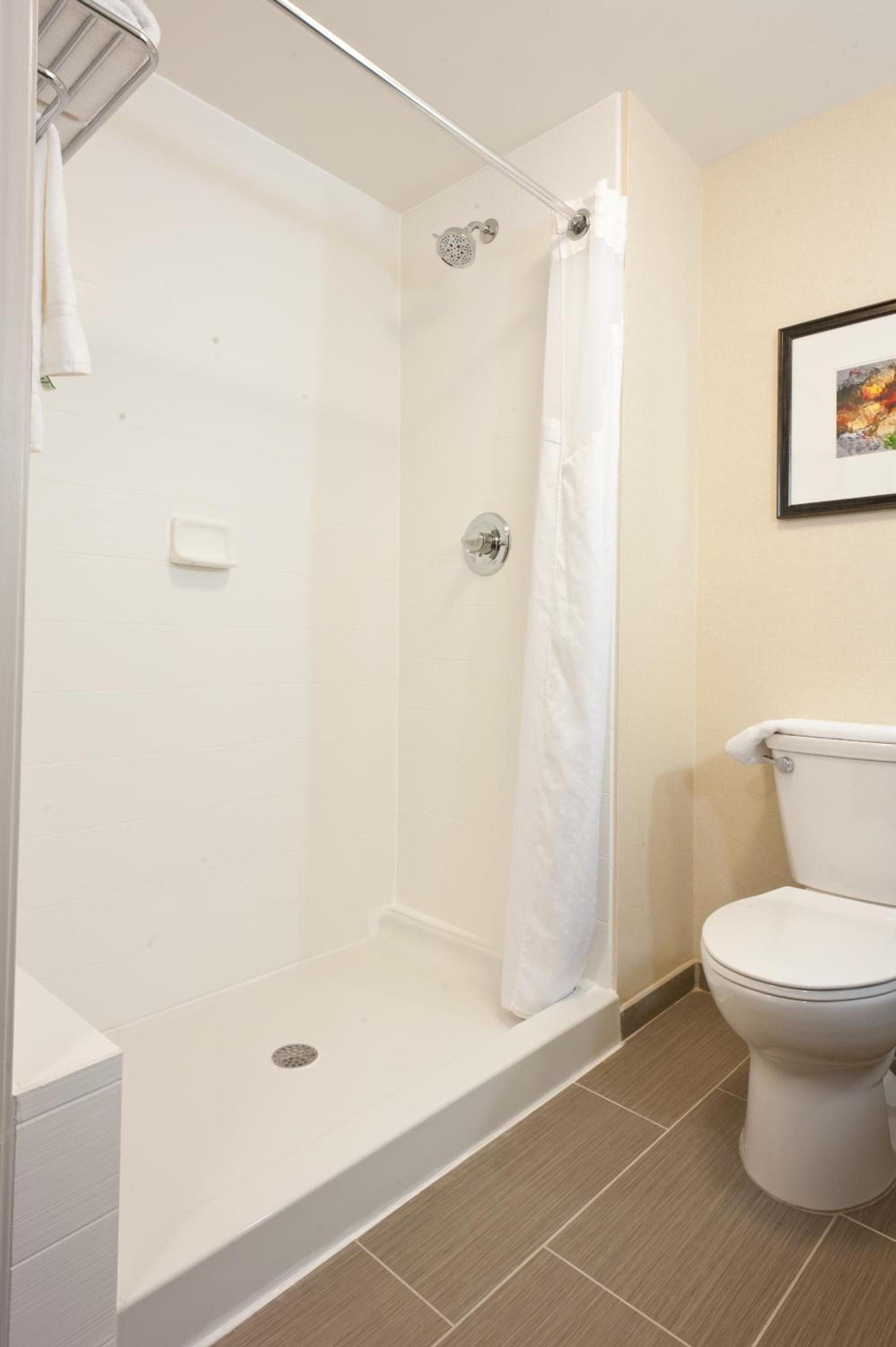 Holiday Inn Guin by IHG photo 19