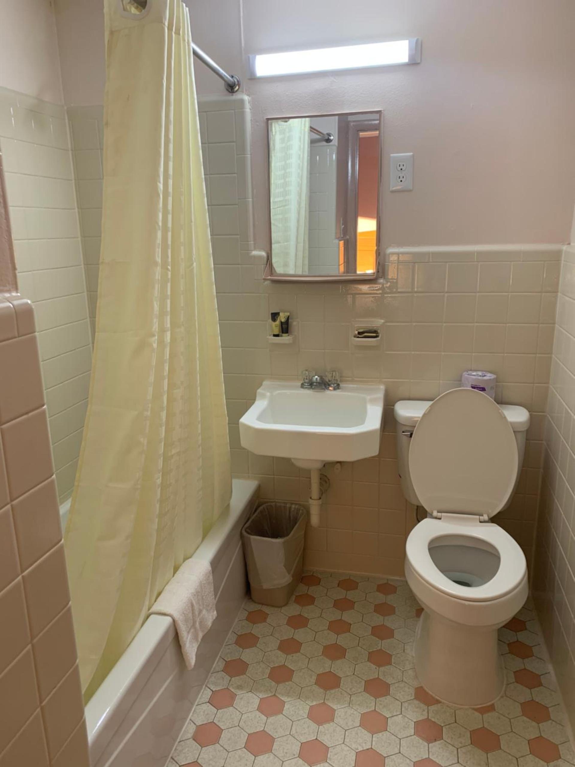 Towne Inn photo 5