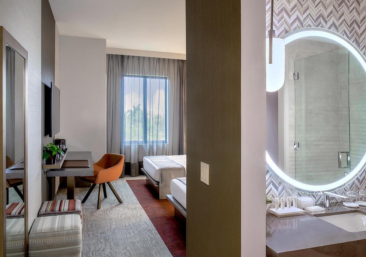 THesis Hotel Miami Coral Gables, Curio Collection by Hilton photo 55