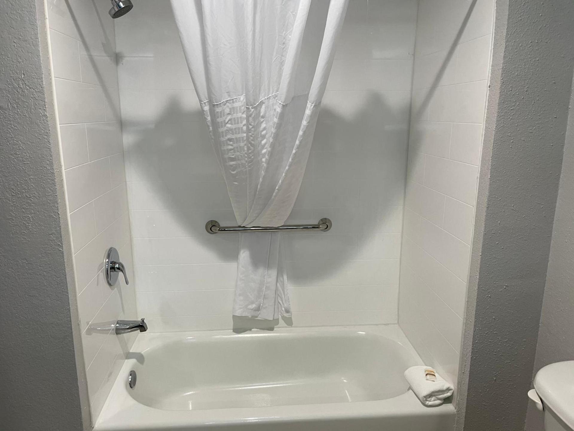 La Quinta by Wyndham Tampa Central photo 15