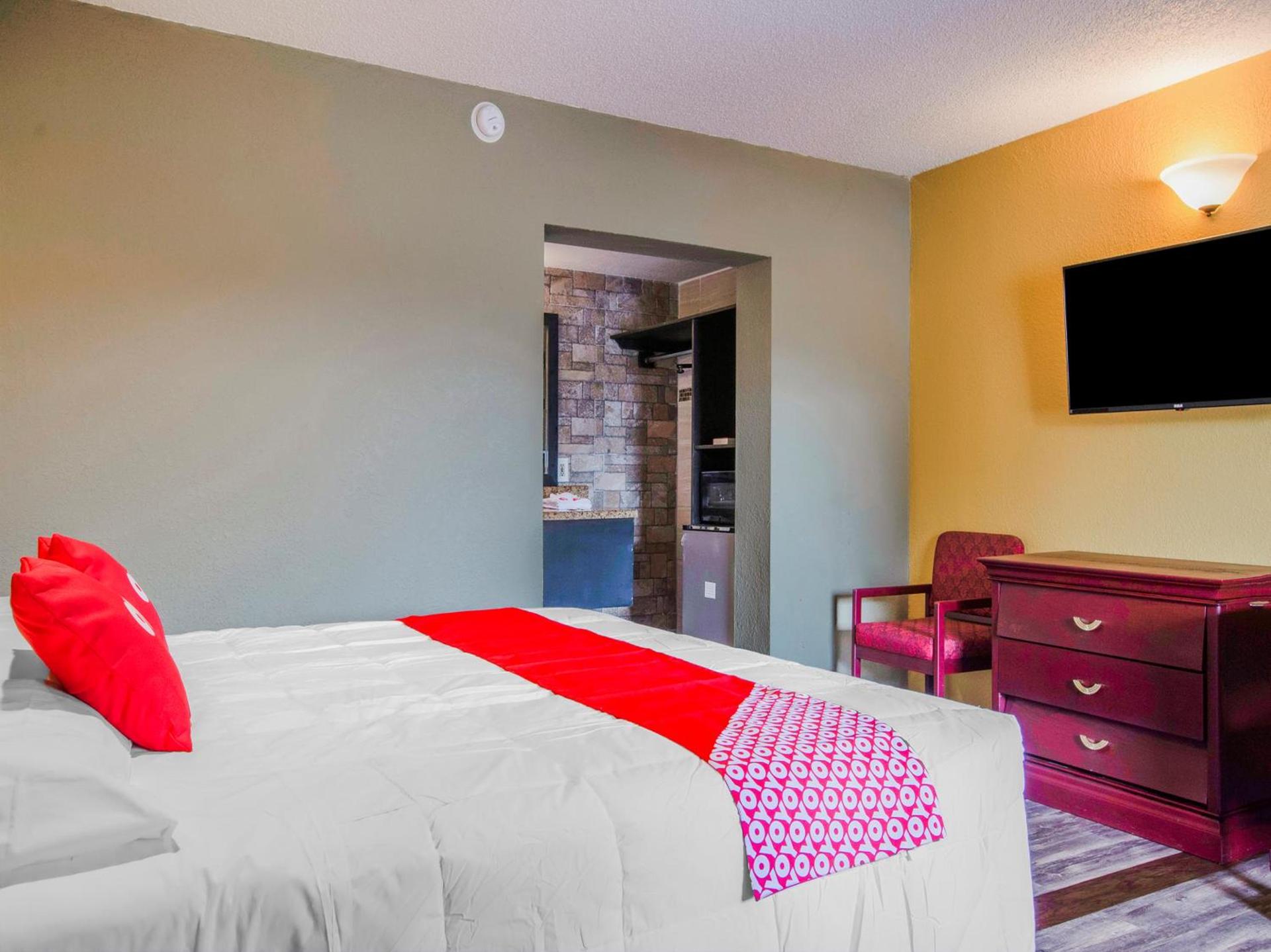 OYO Superior Budget Inn Bartow photo 6