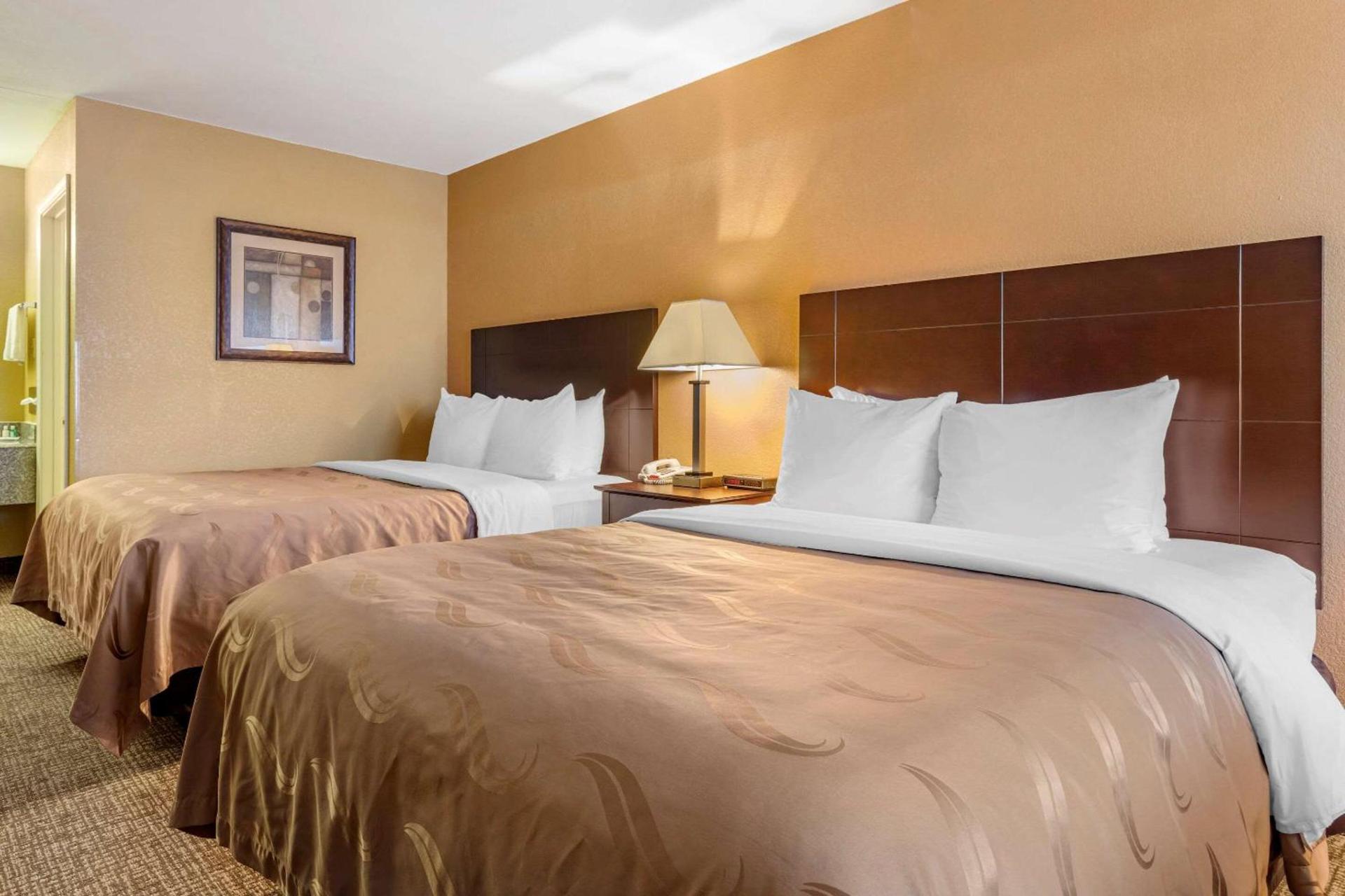 Quality Inn Russellville I-40 photo 21
