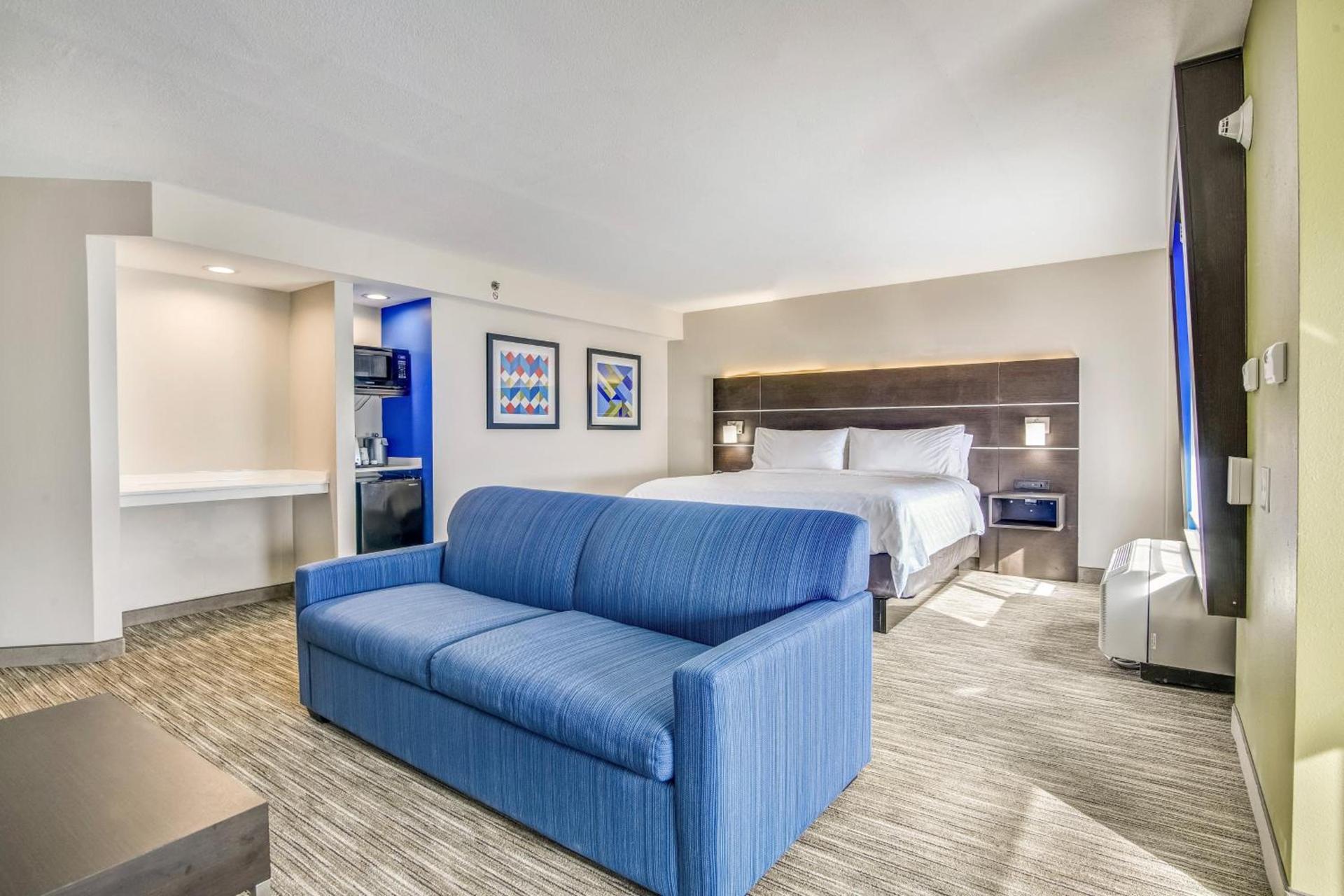Holiday Inn Express & Suites Longview North by IHG photo 100
