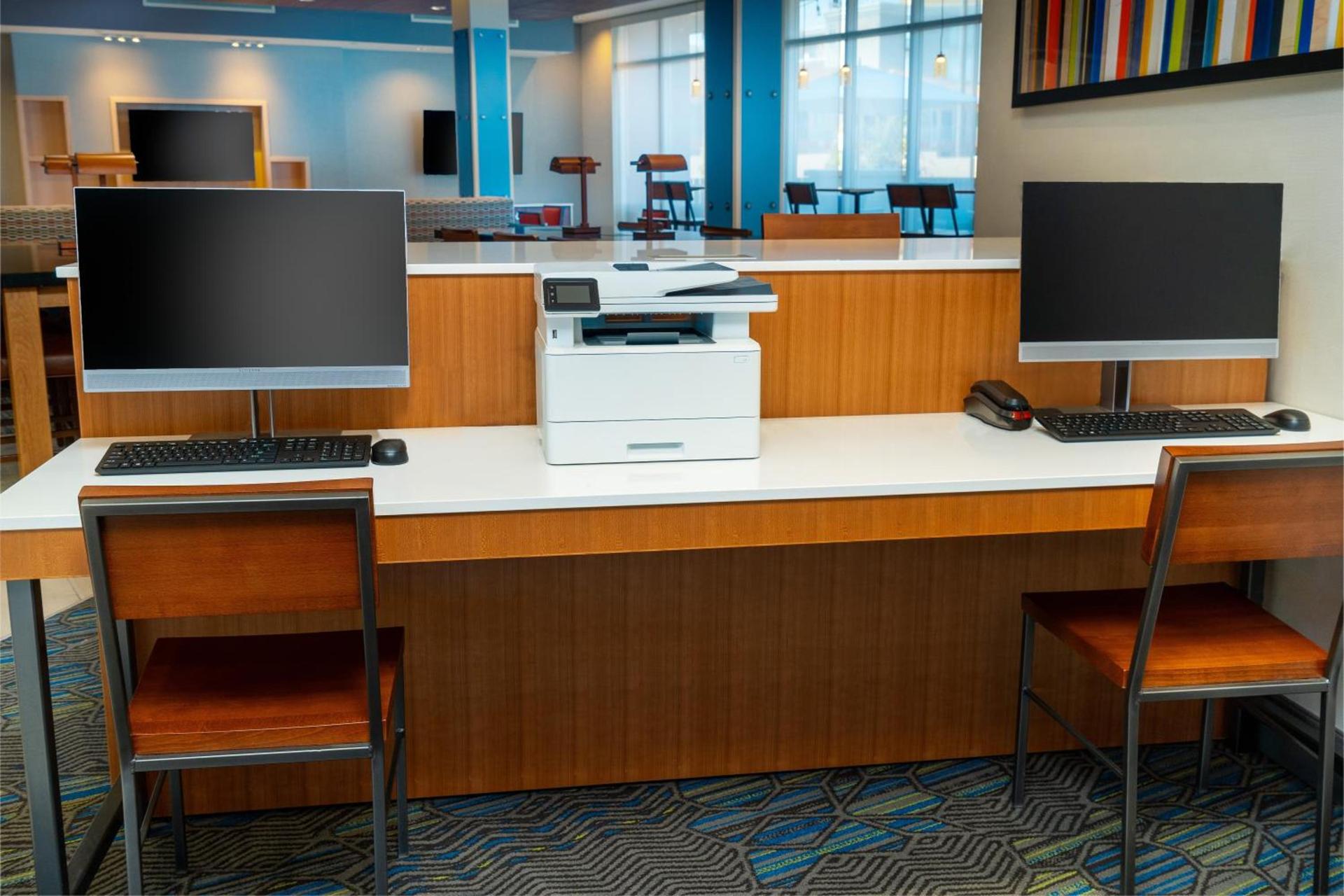 Holiday Inn Express & Suites - Las Vegas - E Tropicana by IHG photo 4