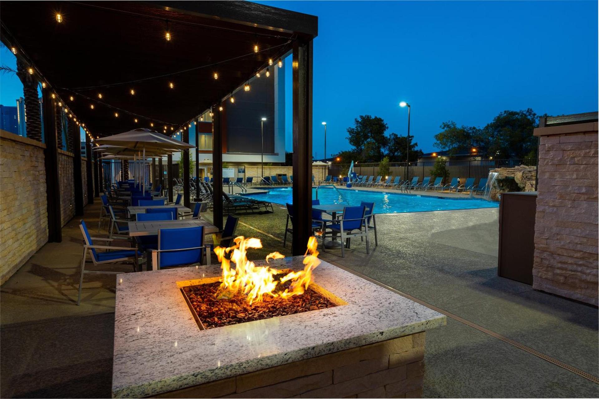Holiday Inn Express & Suites - Las Vegas - E Tropicana by IHG photo 13
