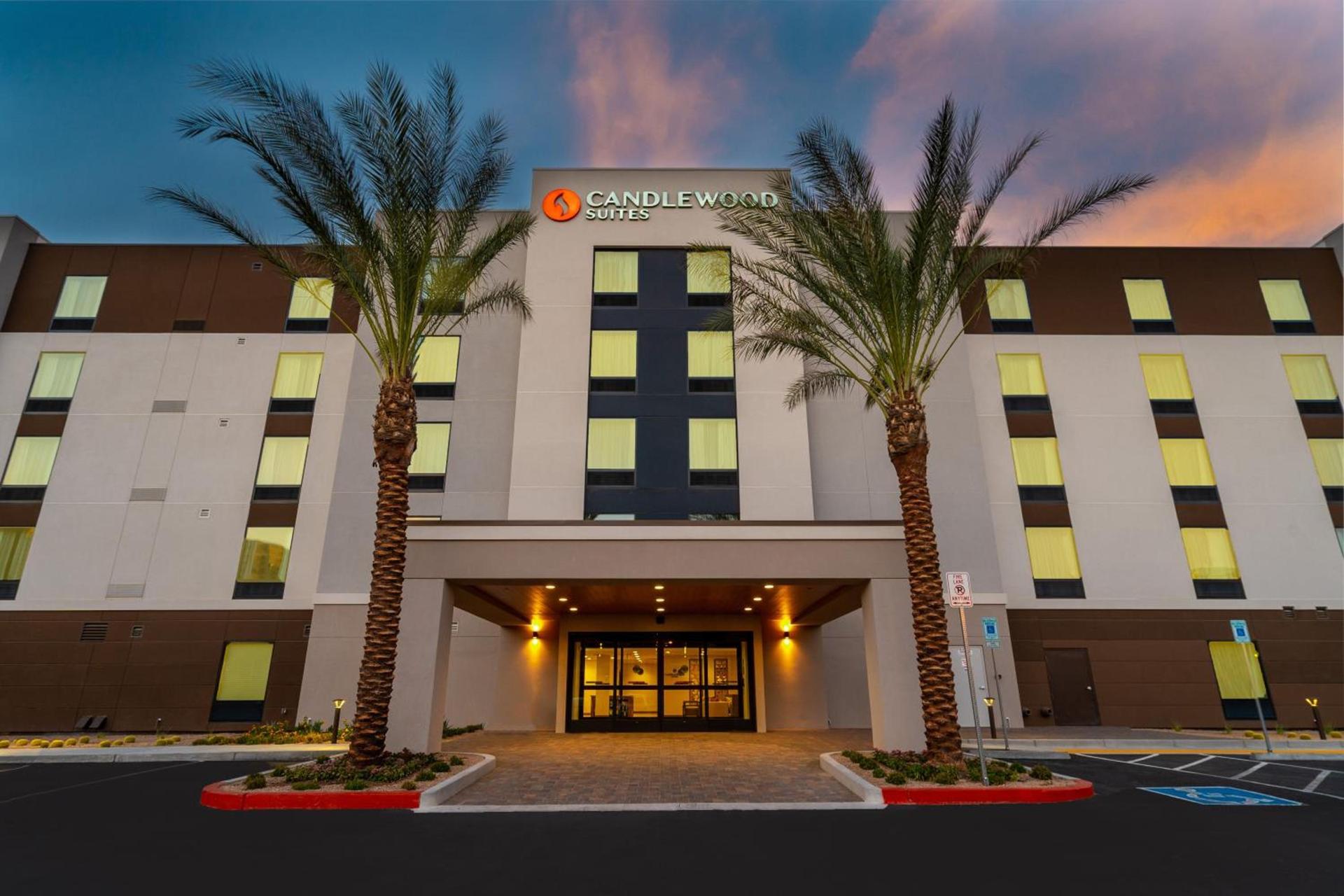 Candlewood Suites - Las Vegas - E Tropicana by IHG photo 1