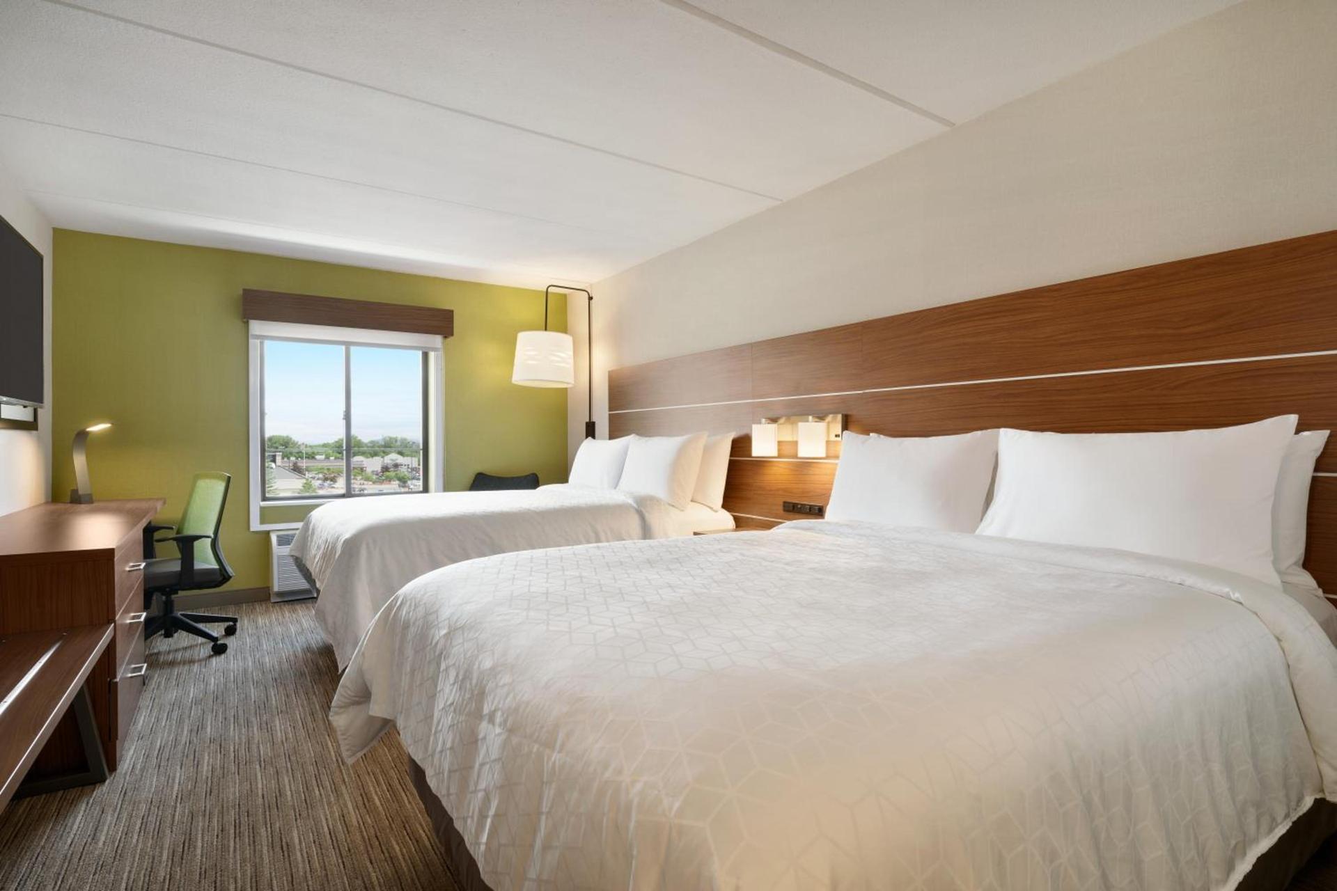 Holiday Inn Express Plattsburgh by IHG photo 64