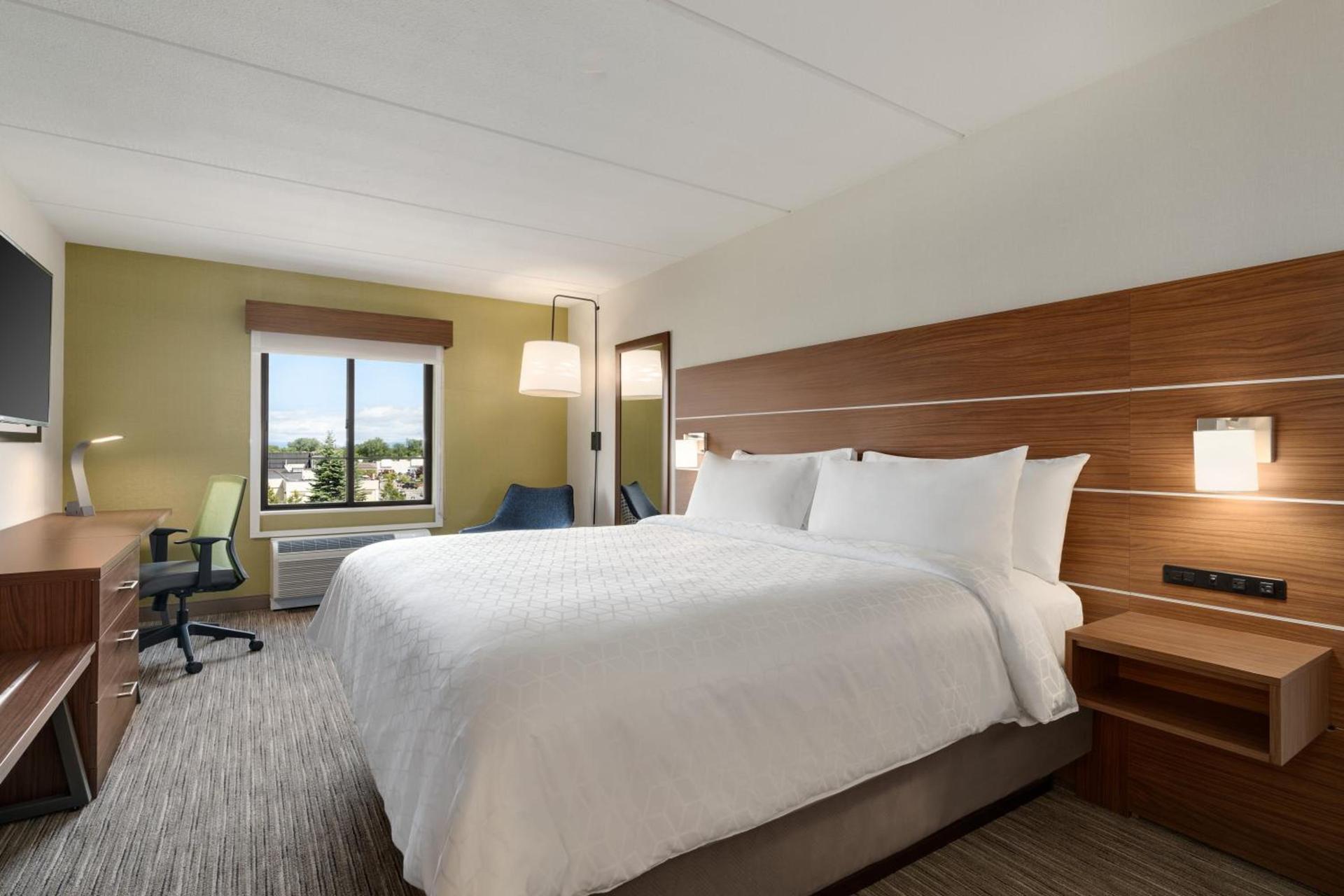Holiday Inn Express Plattsburgh by IHG photo 66