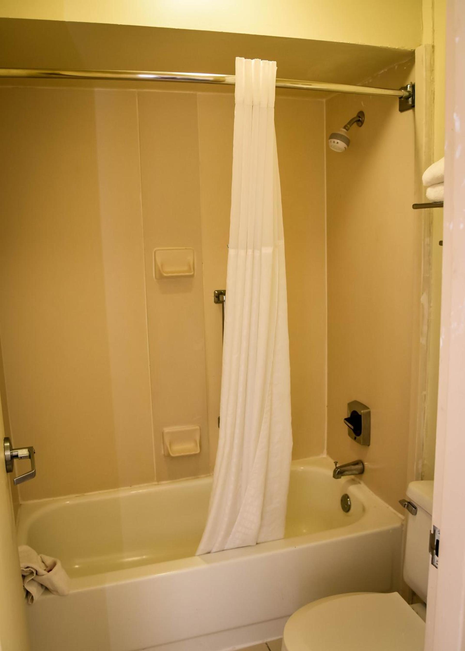 Park Inn by Radisson, Columbus State University Area photo 29