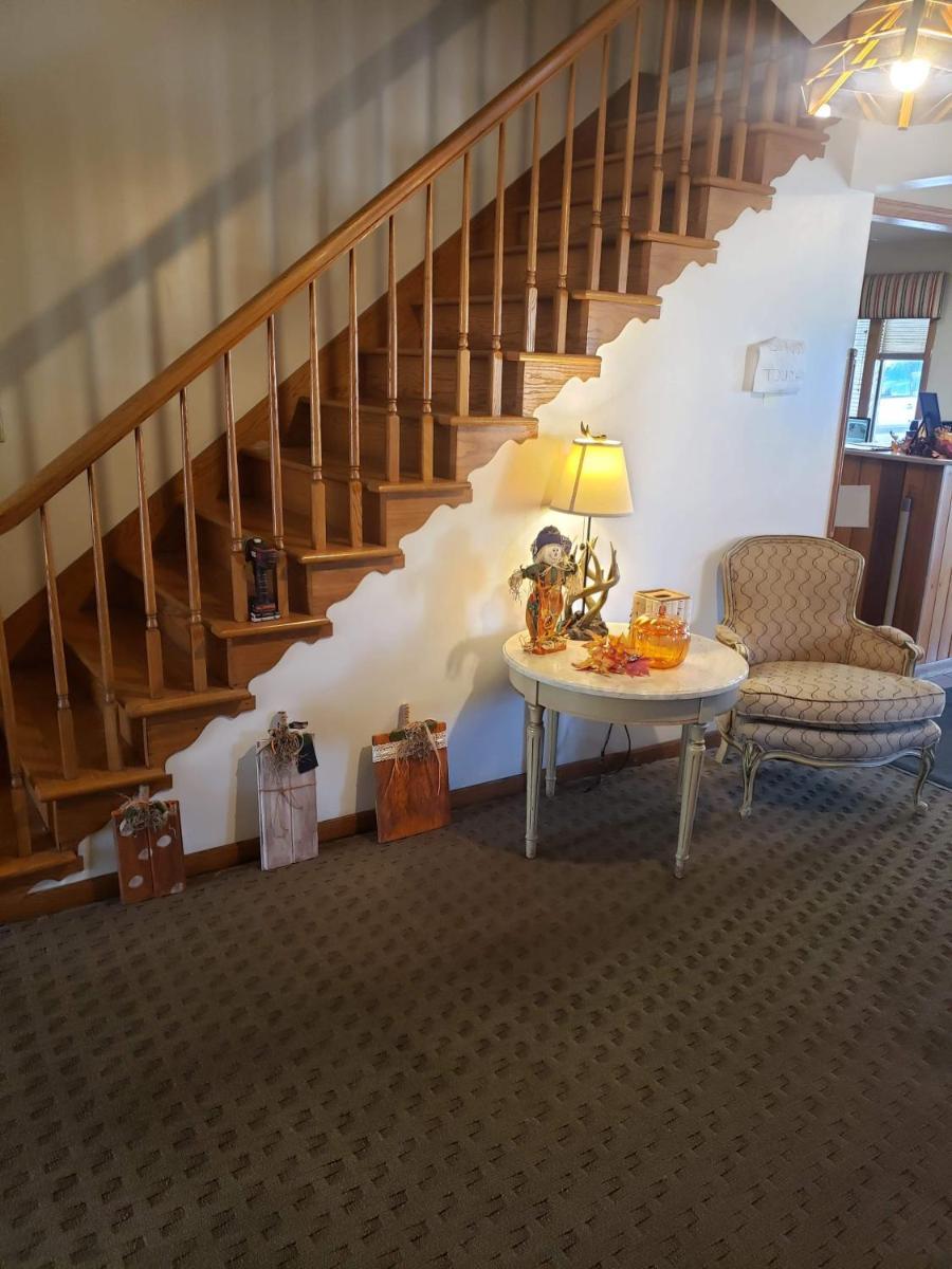 Deer Creek Motel photo 12