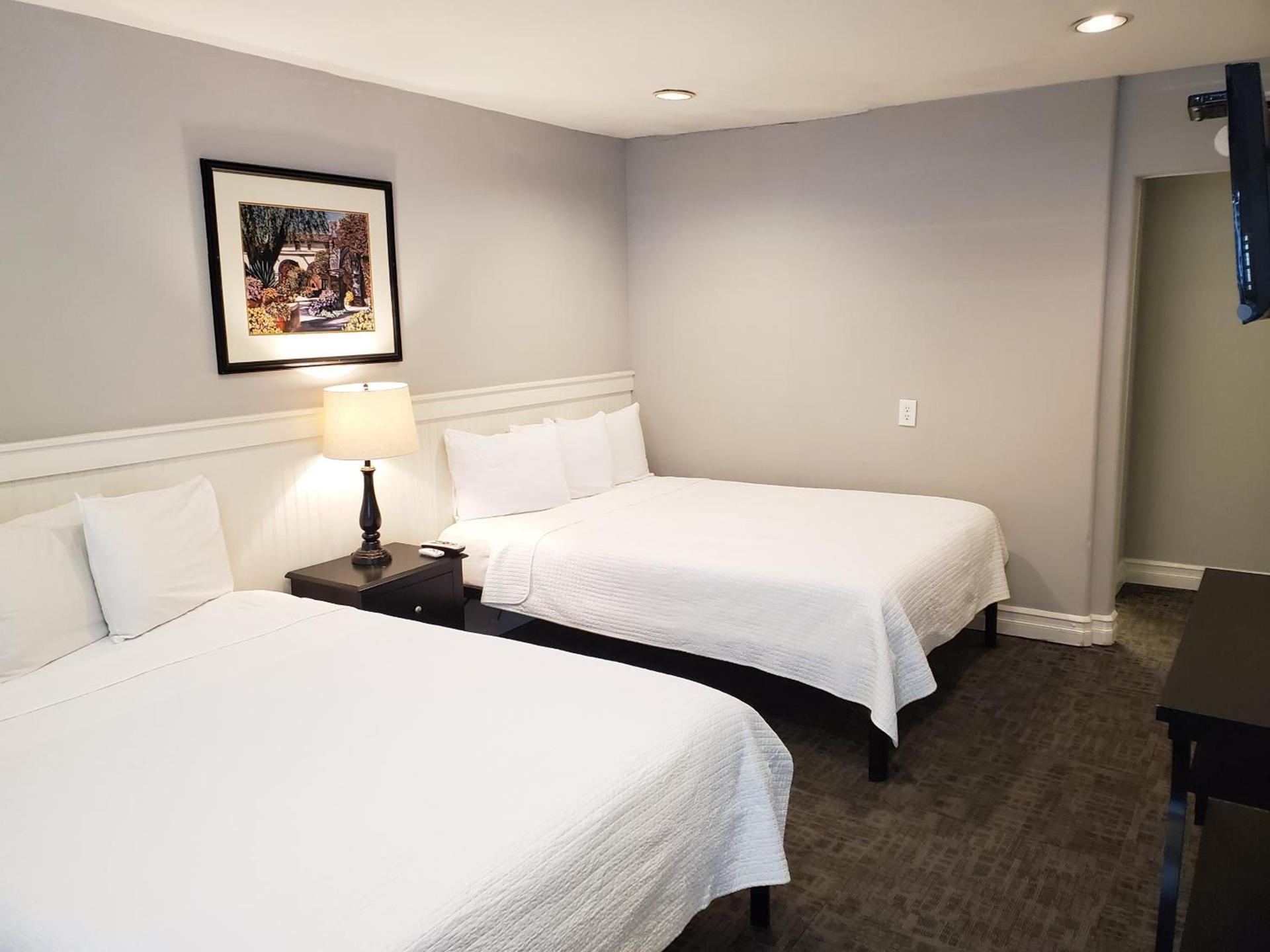 Coronado Island Inn photo 12