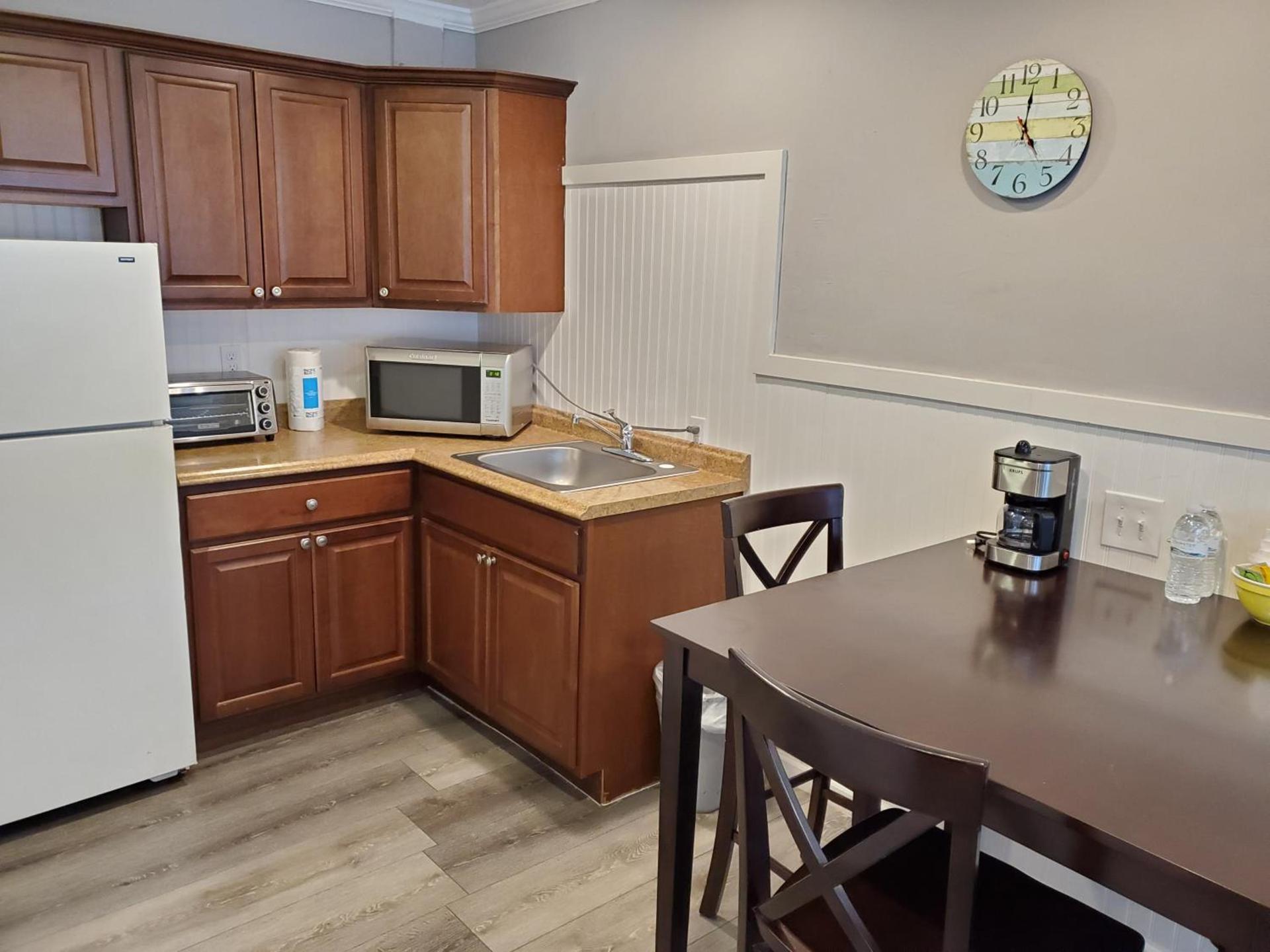 Coronado Island Inn photo 14