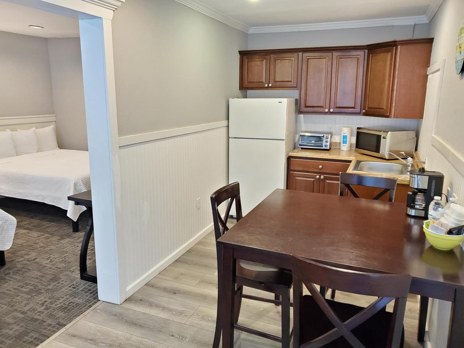 Coronado Island Inn photo 15