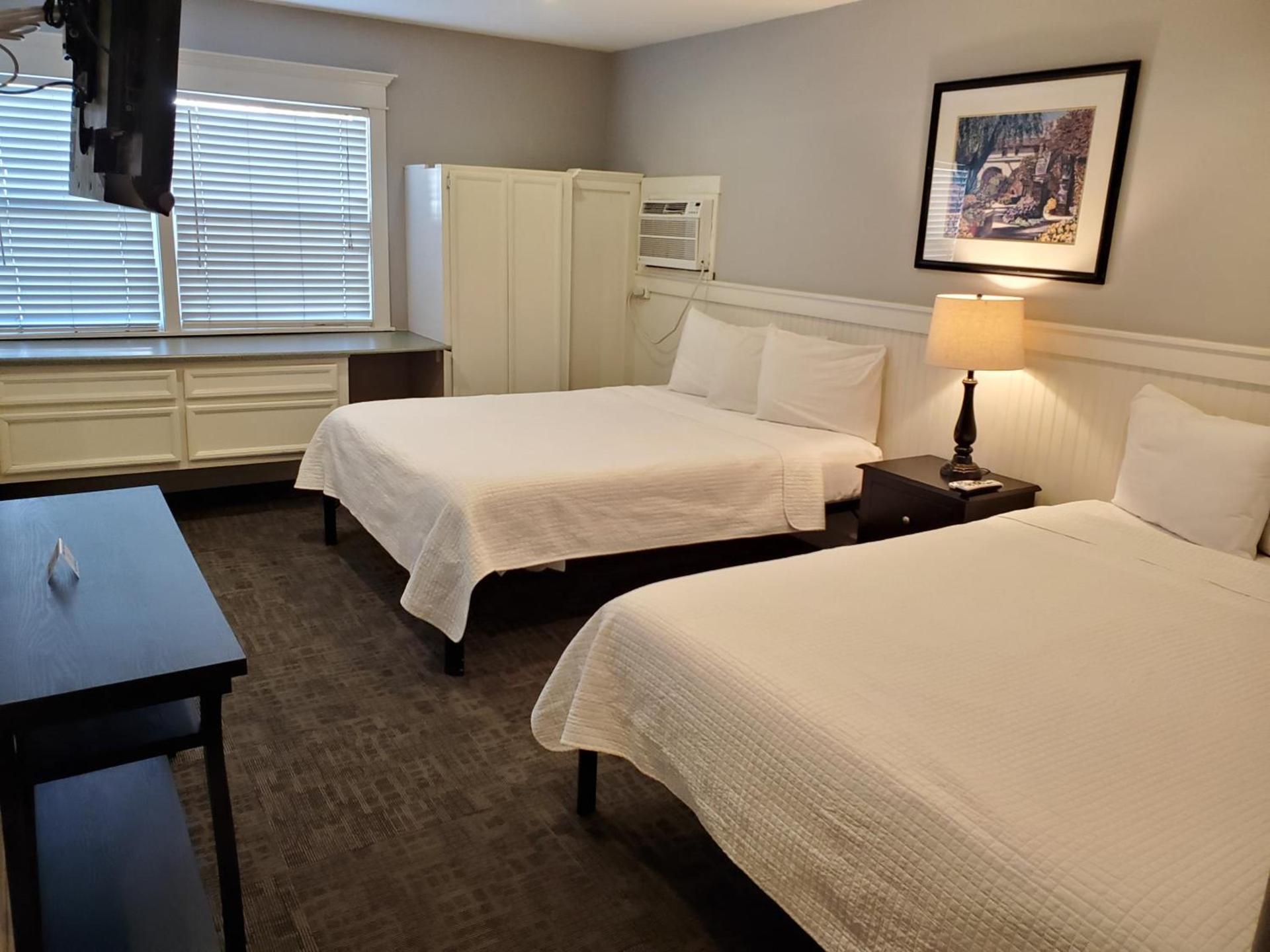 Coronado Island Inn photo 16