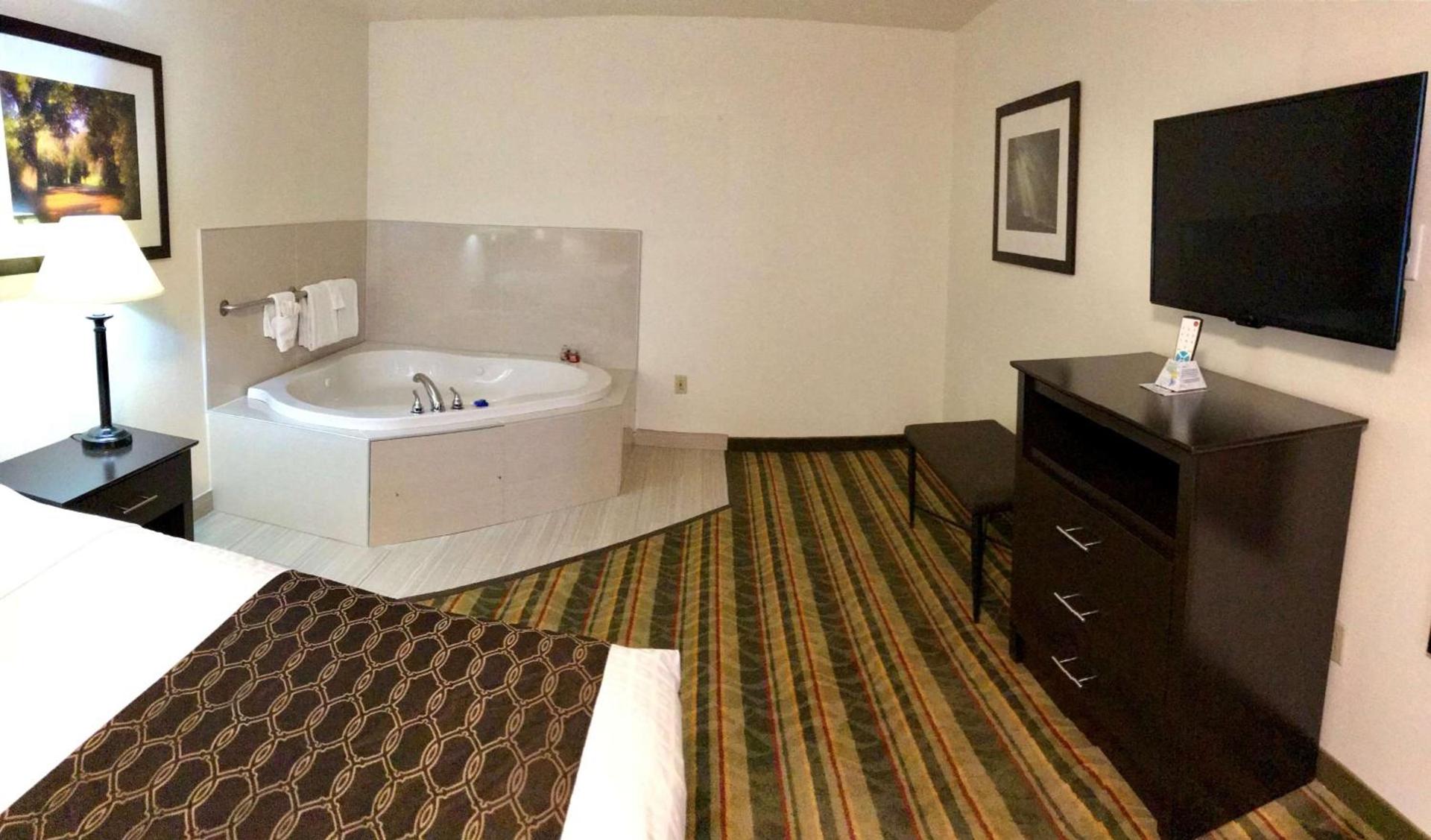 Best Western Visalia Hotel photo 44