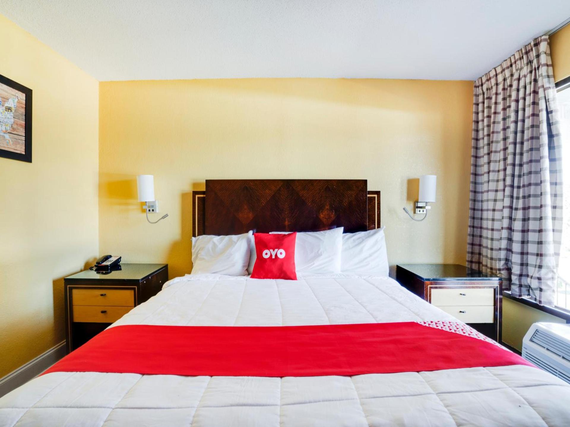 OYO Hotel Wade/Fayetteville I-95 South photo 22