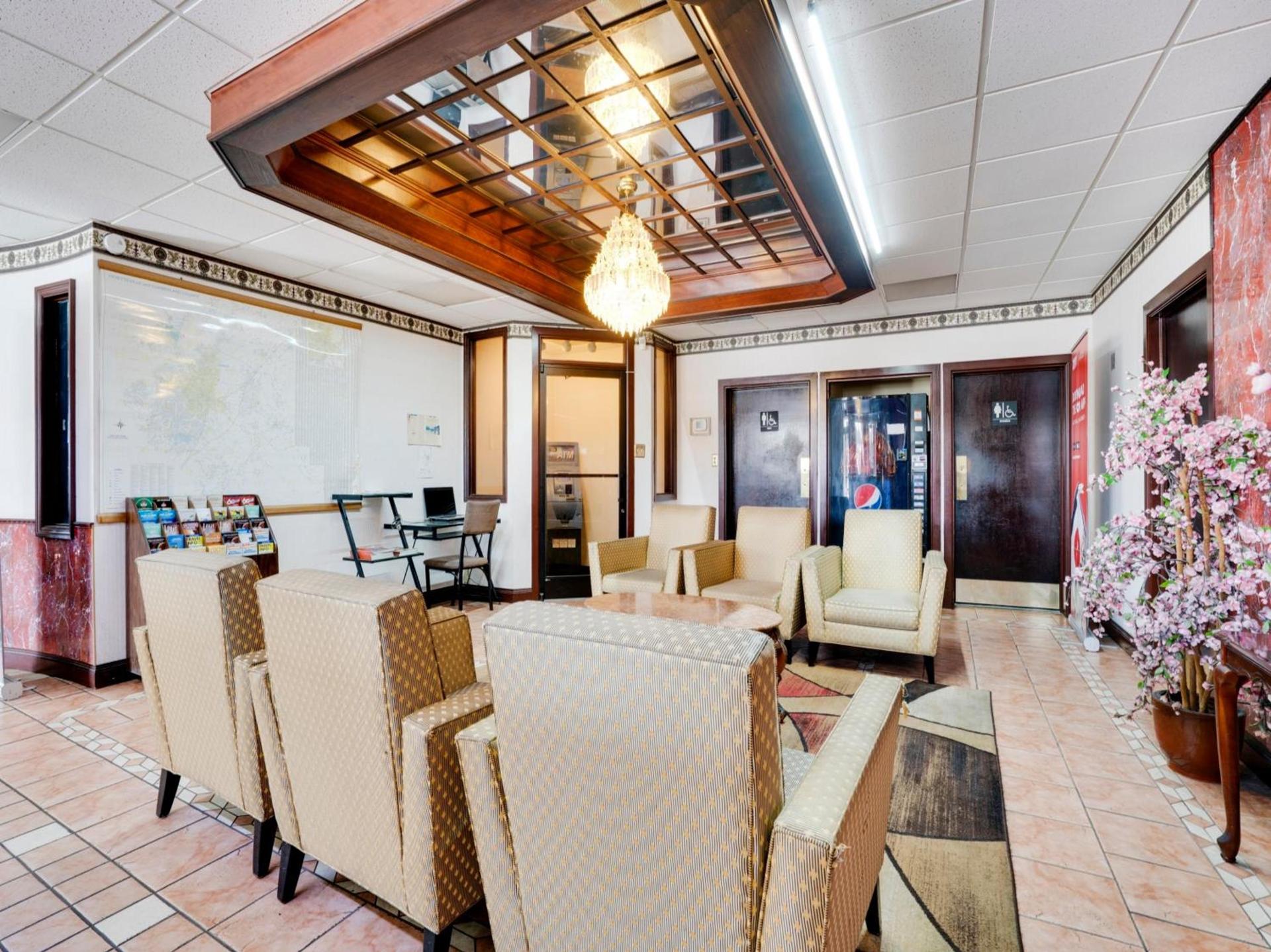 OYO Hotel Wade/Fayetteville I-95 South photo 44