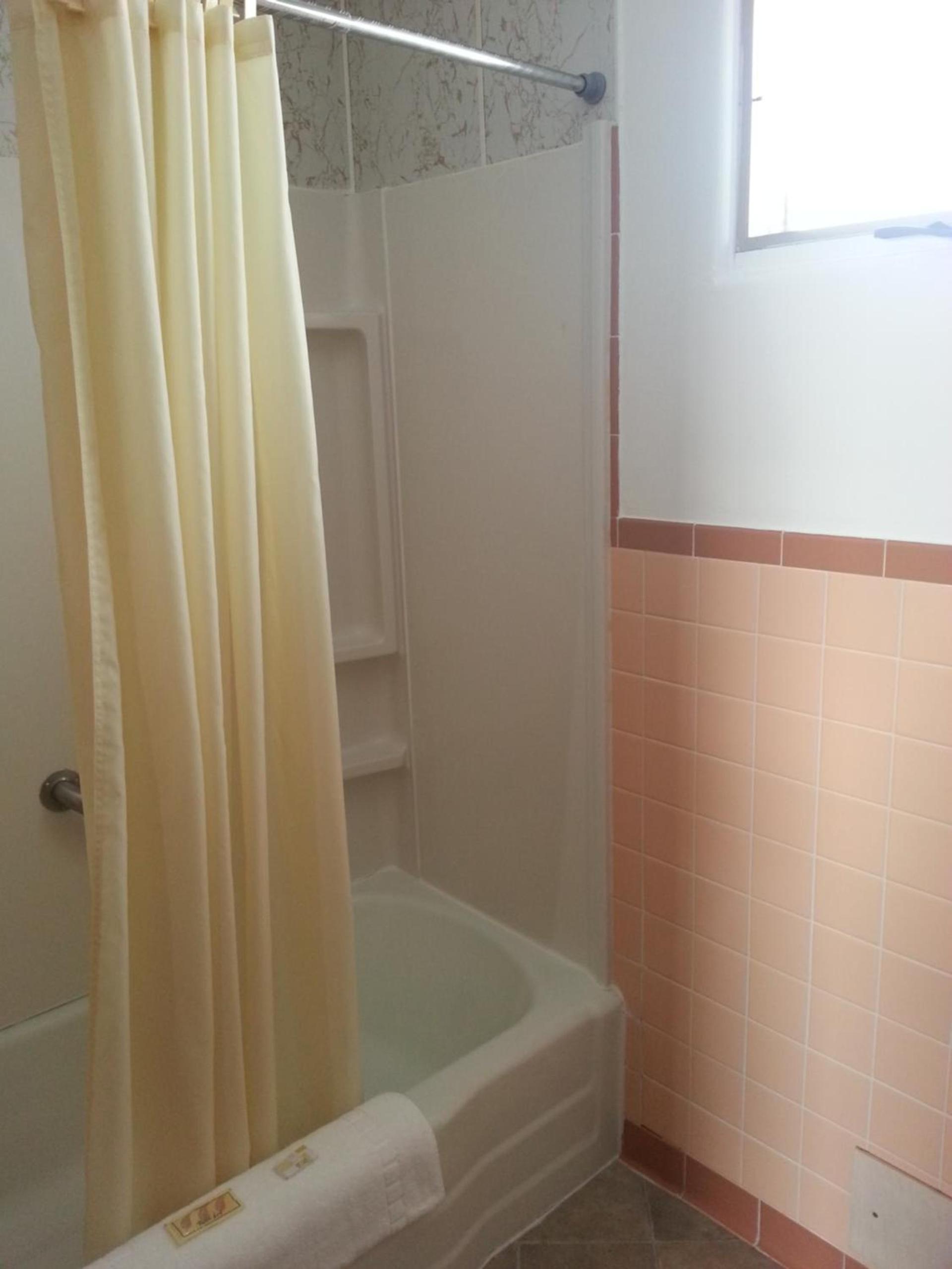 Raine Motel photo 25