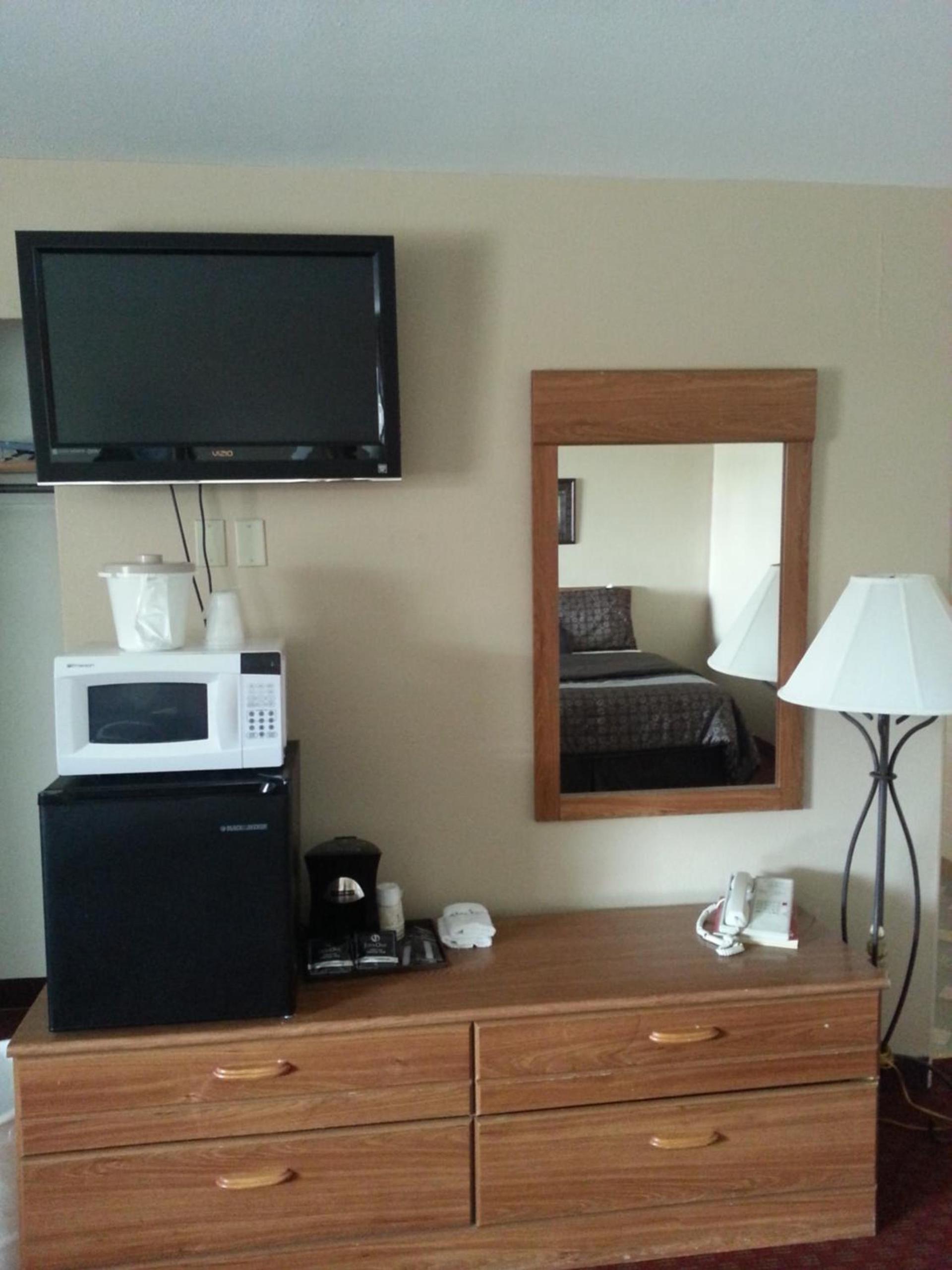 Raine Motel photo 23