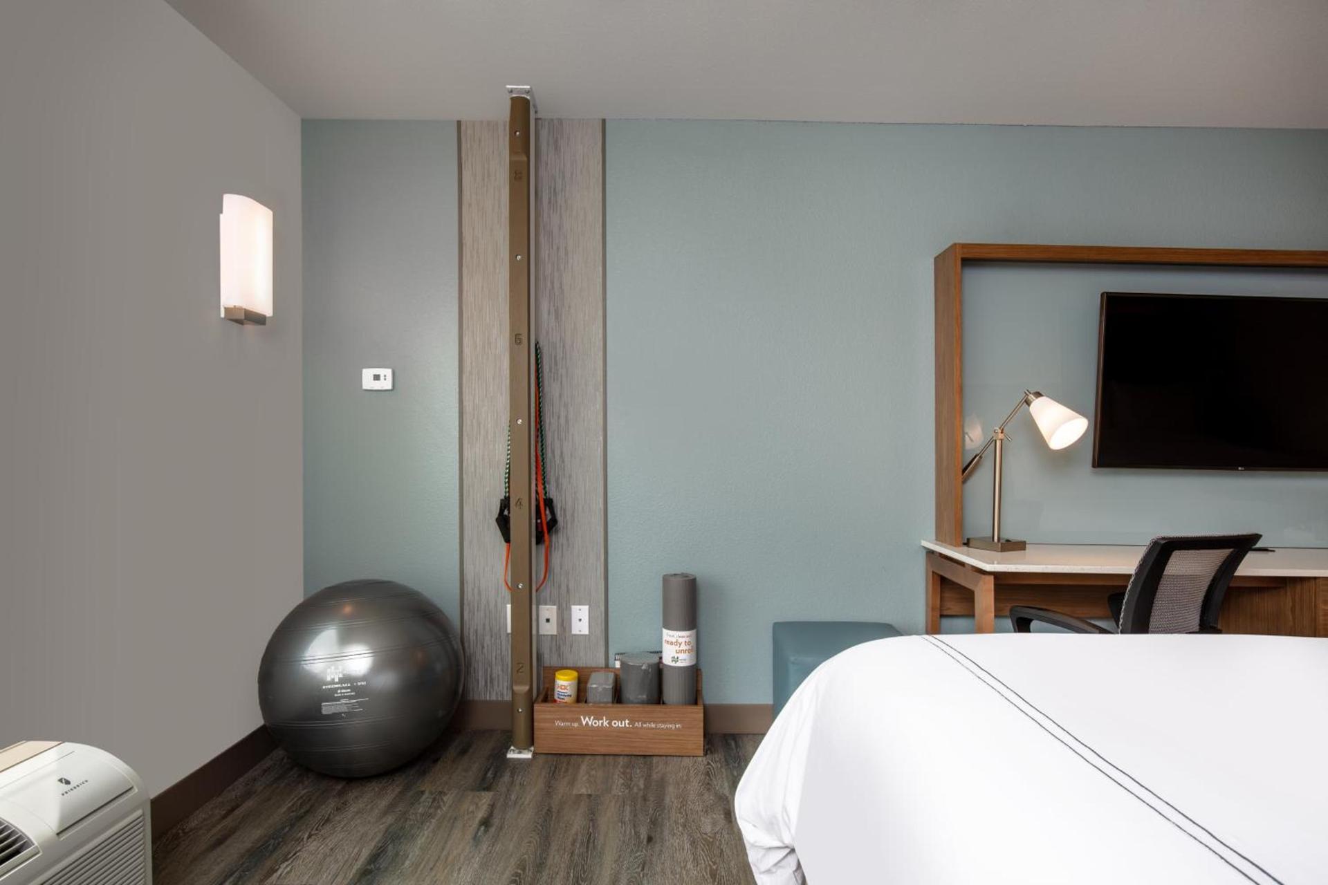 EVEN Hotels Denver Tech Center-Englewood by IHG photo 3