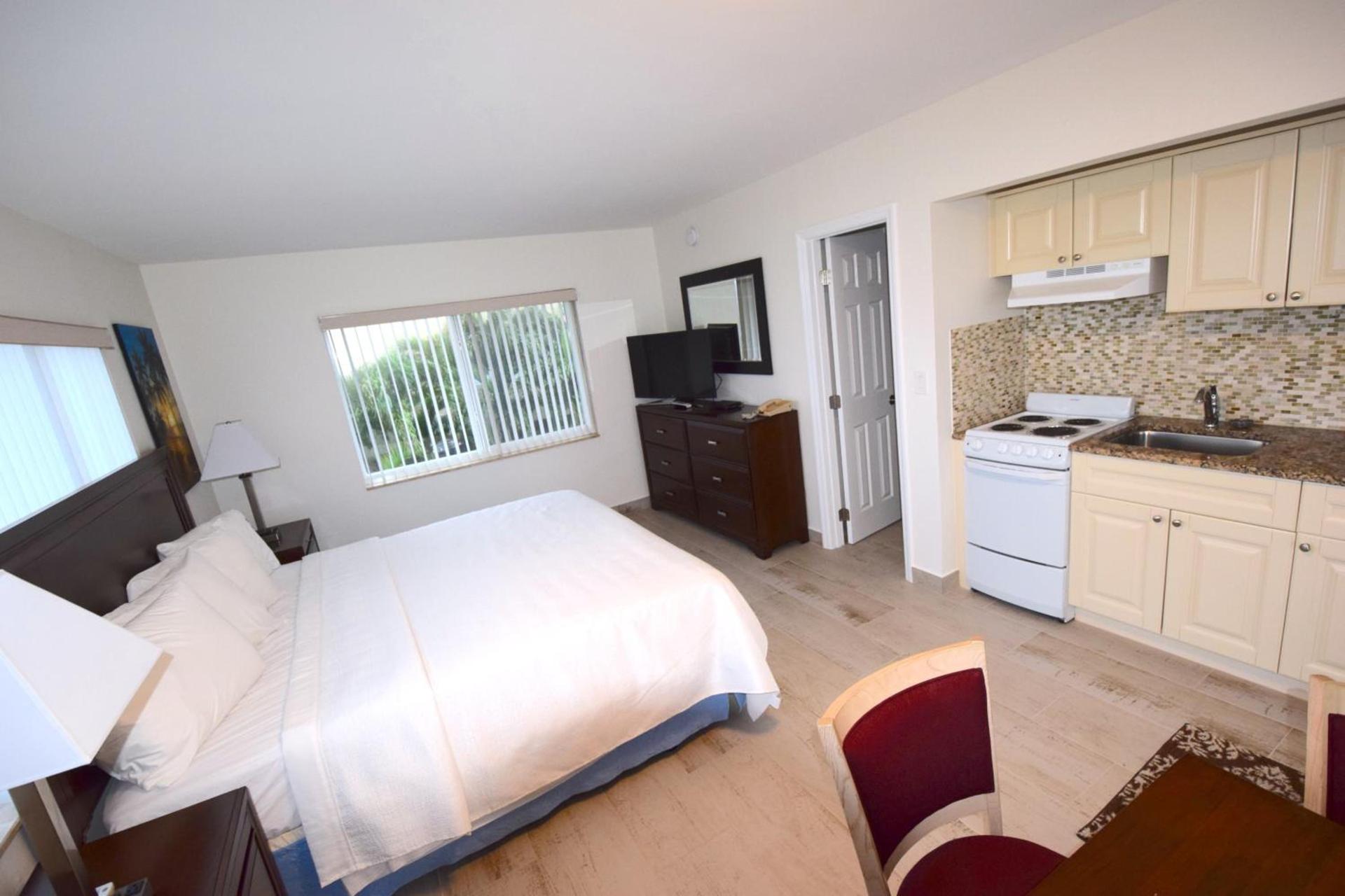Surf Side Resort photo 60