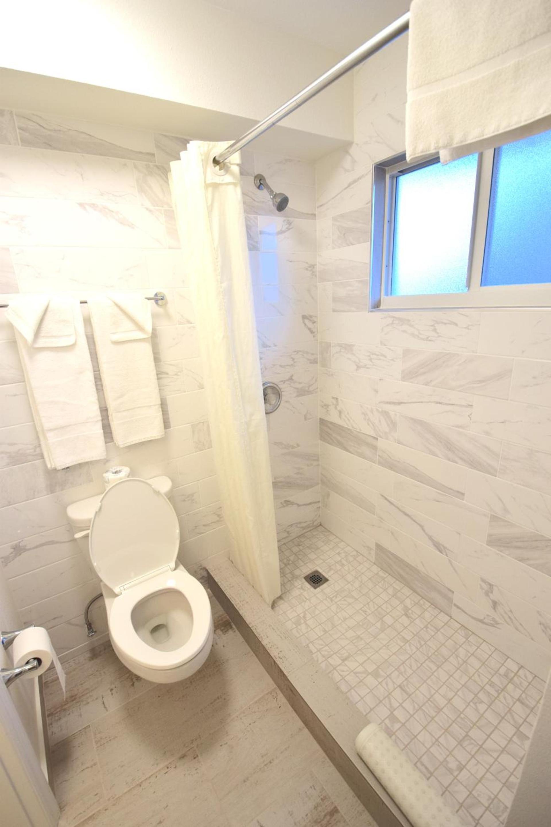 Surf Side Resort photo 69
