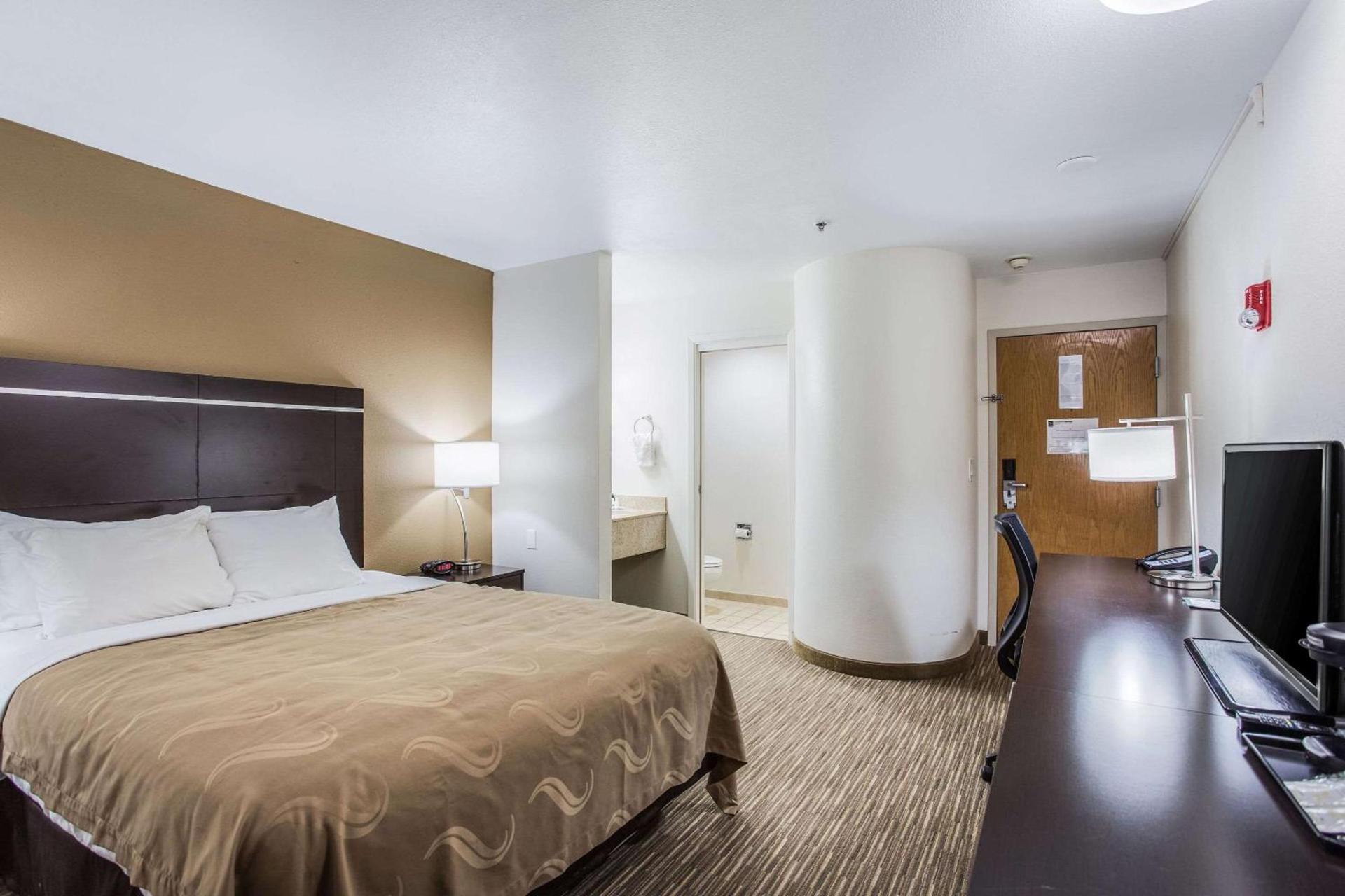 Quality Inn & Suites Meridian - West Boise photo 11